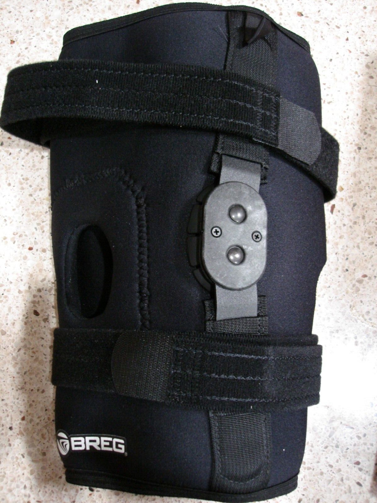 NEW IN BOX Breg “Shortrunner” #06767 SR OB Knee Brace Sz. 3XL Hard to Find