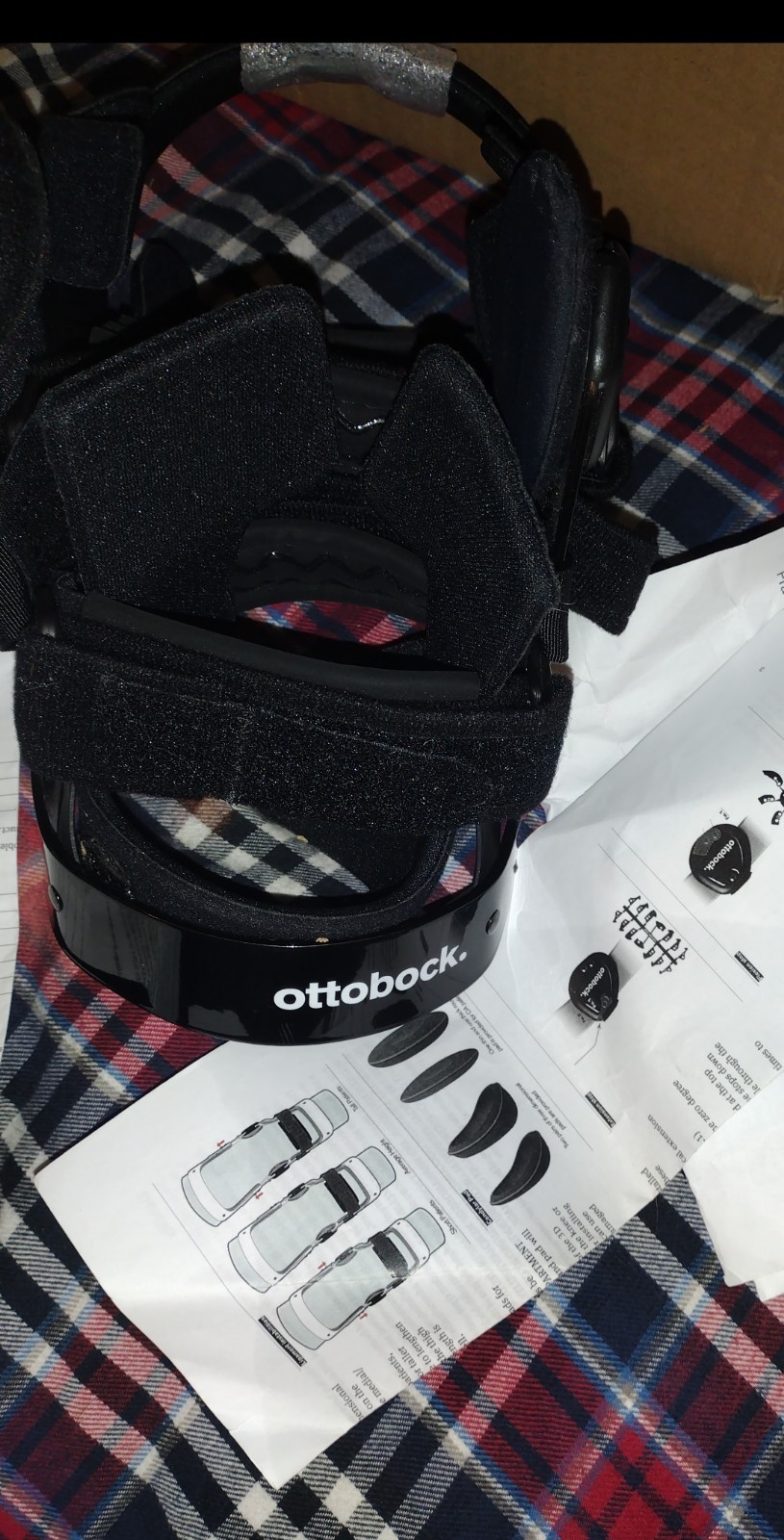 OTTOBOCK OA RESTORE- KNEE BRACE. NEW WITH CARRY BAG #50K29