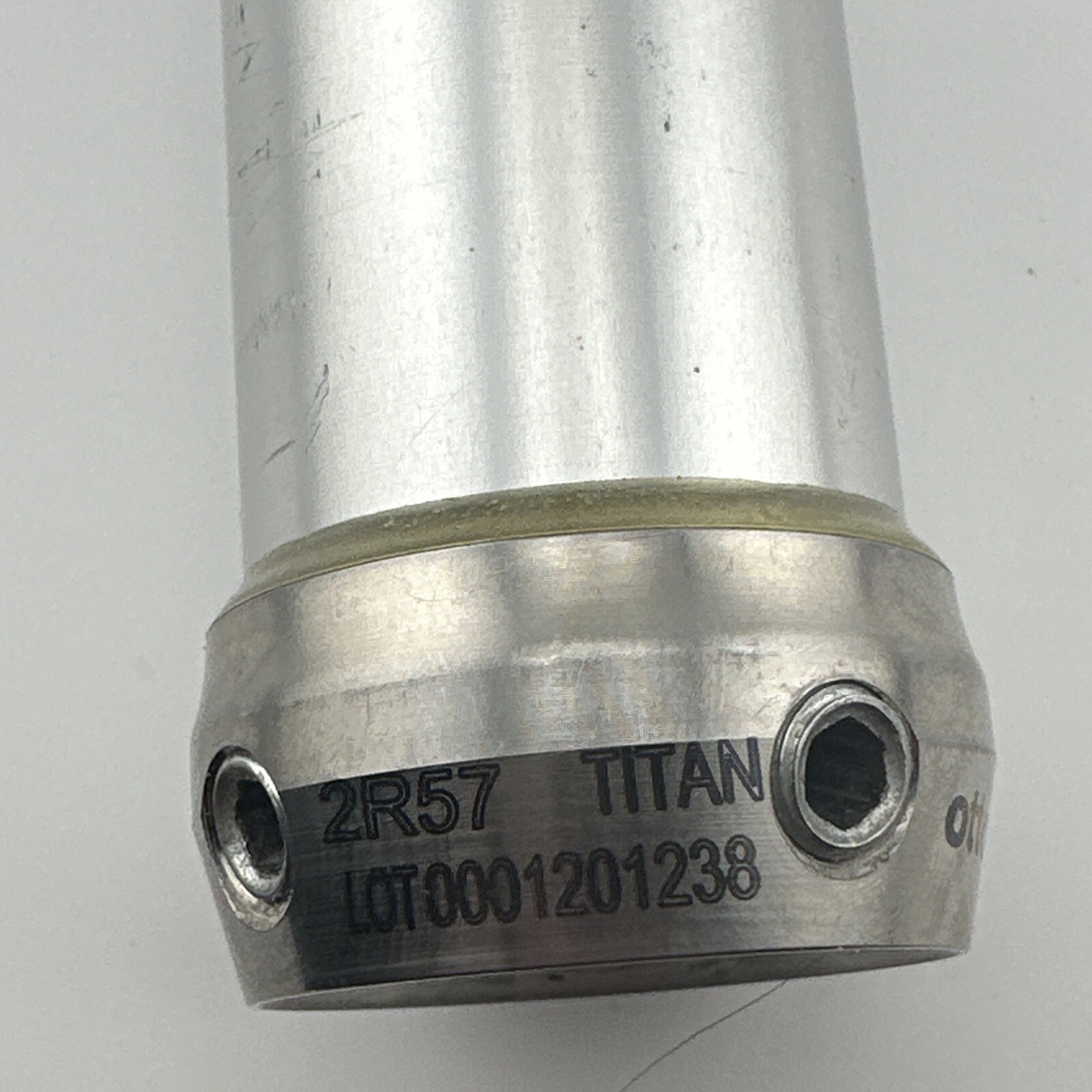 OTTOBOCK Otto Bock 2R57 34mm Diameter, Prosthetic, Component Adapter. Ht 7.5cm