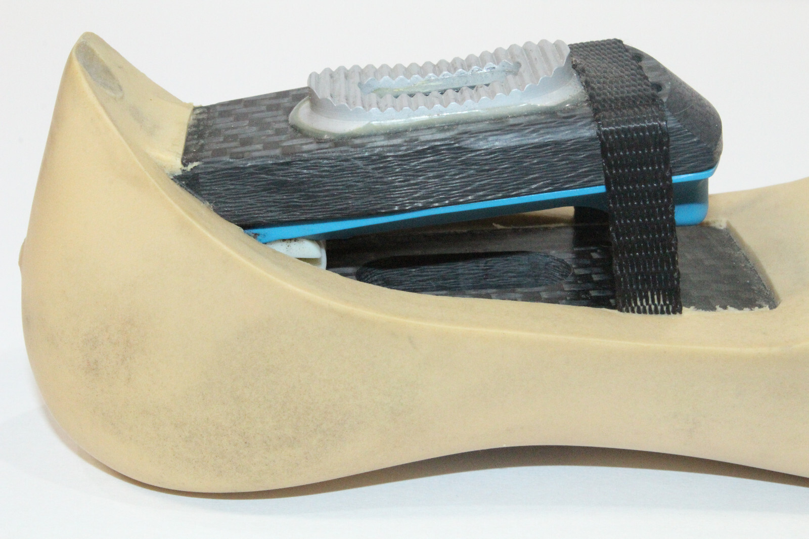 ENDOLITE DYNAMIC RESPONSE DR2 PROSTHETIC LEFT FOOT Sz 28 TAN / CAUCASIAN