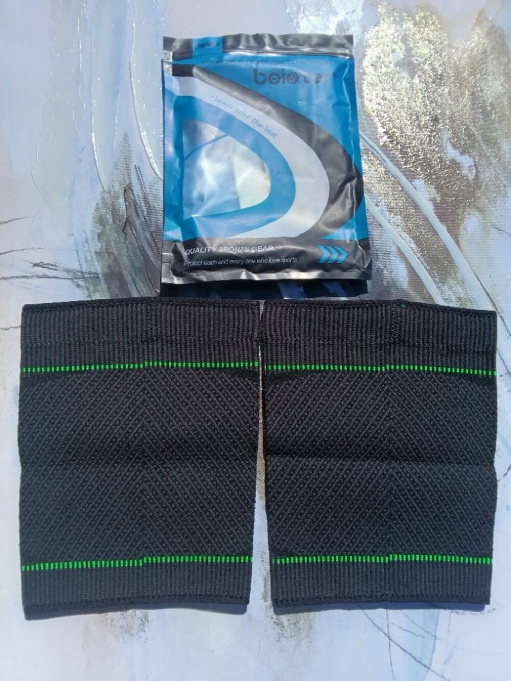 Thigh compression sleeve, by Beister