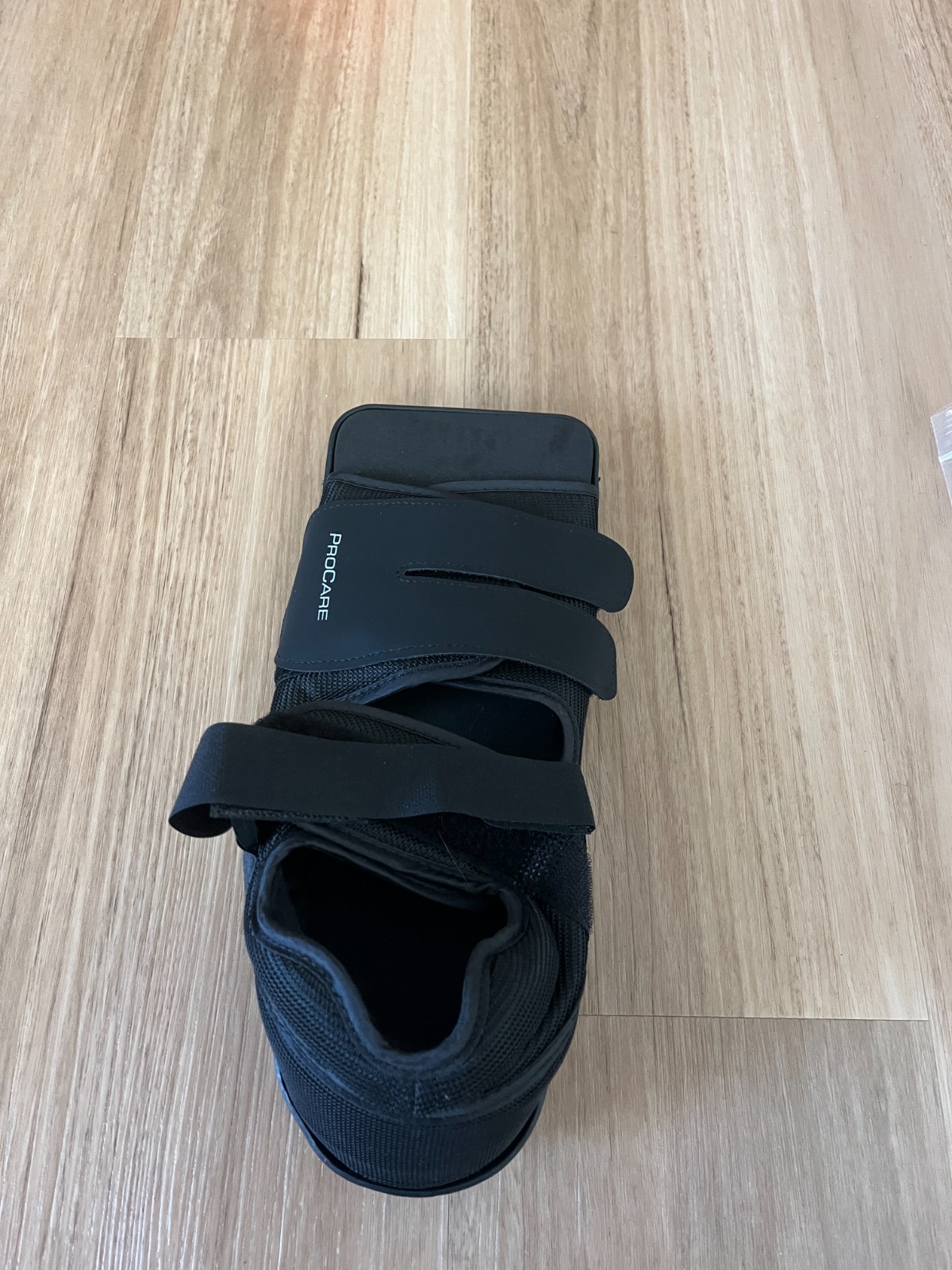 ProCare Squared Toe Post-Op Shoe Size: LARGE ( Wear on the left or right )