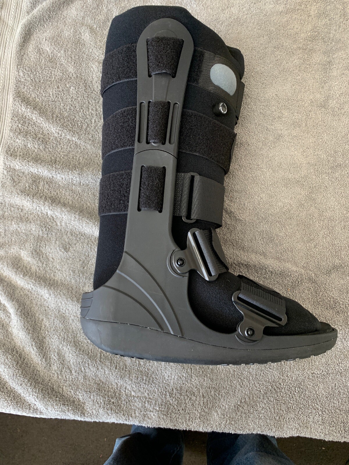Tlc Medical Pneumatic Walking Splint High Top Medium WK110-17″