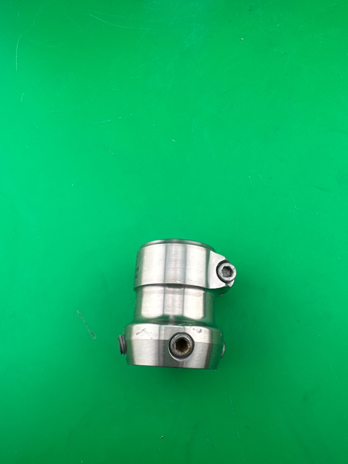 Prosthetic component adapter part. Apc titanium tube clamp