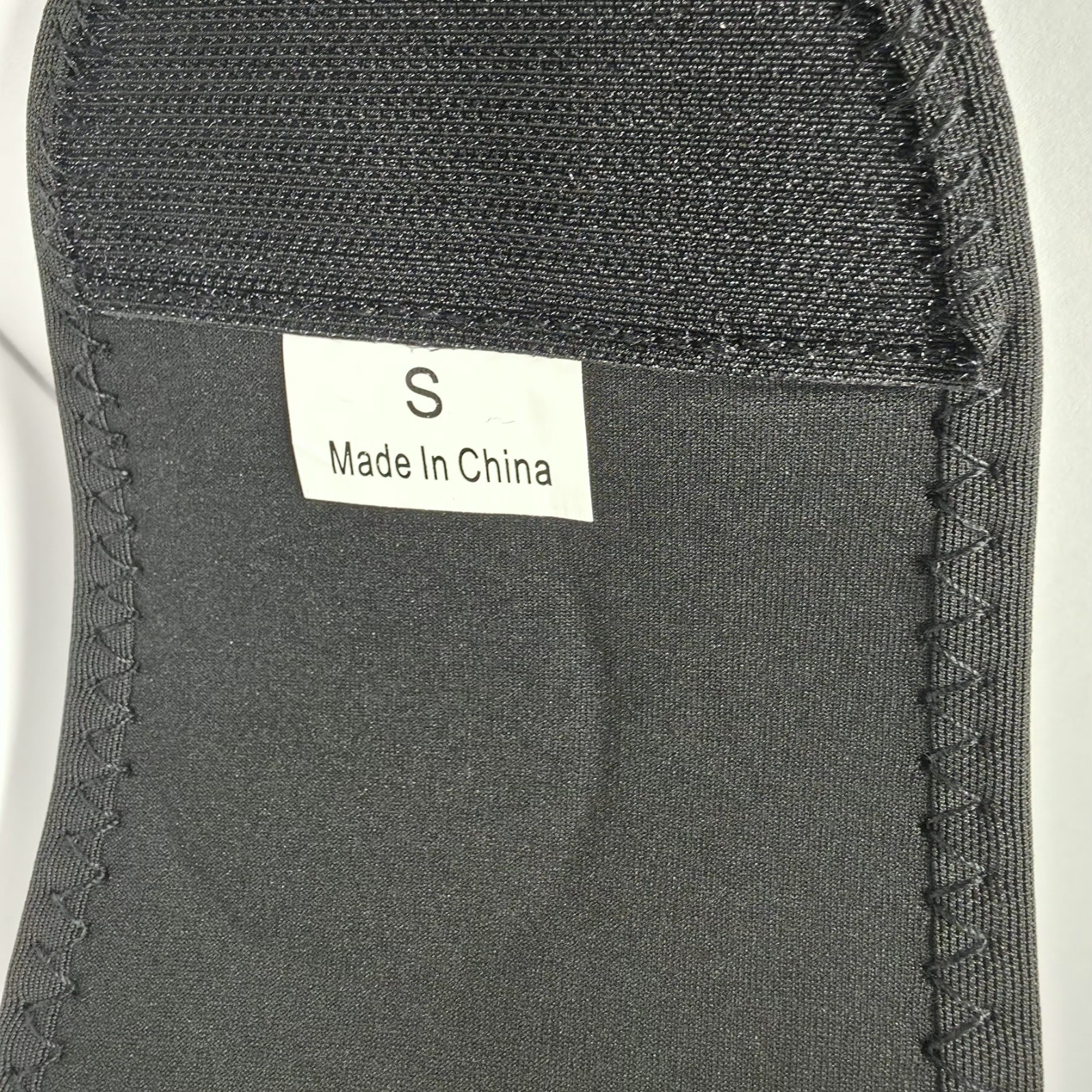 Larotsuba Posture Corrector-Black-Small-Shoulder/Back-Easy On/Off