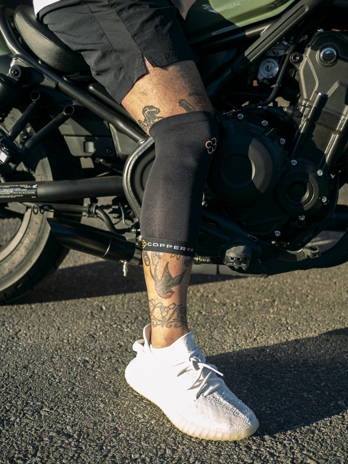 Copper 88 Knee Compression Sleeve for Men & Women – Small, Black