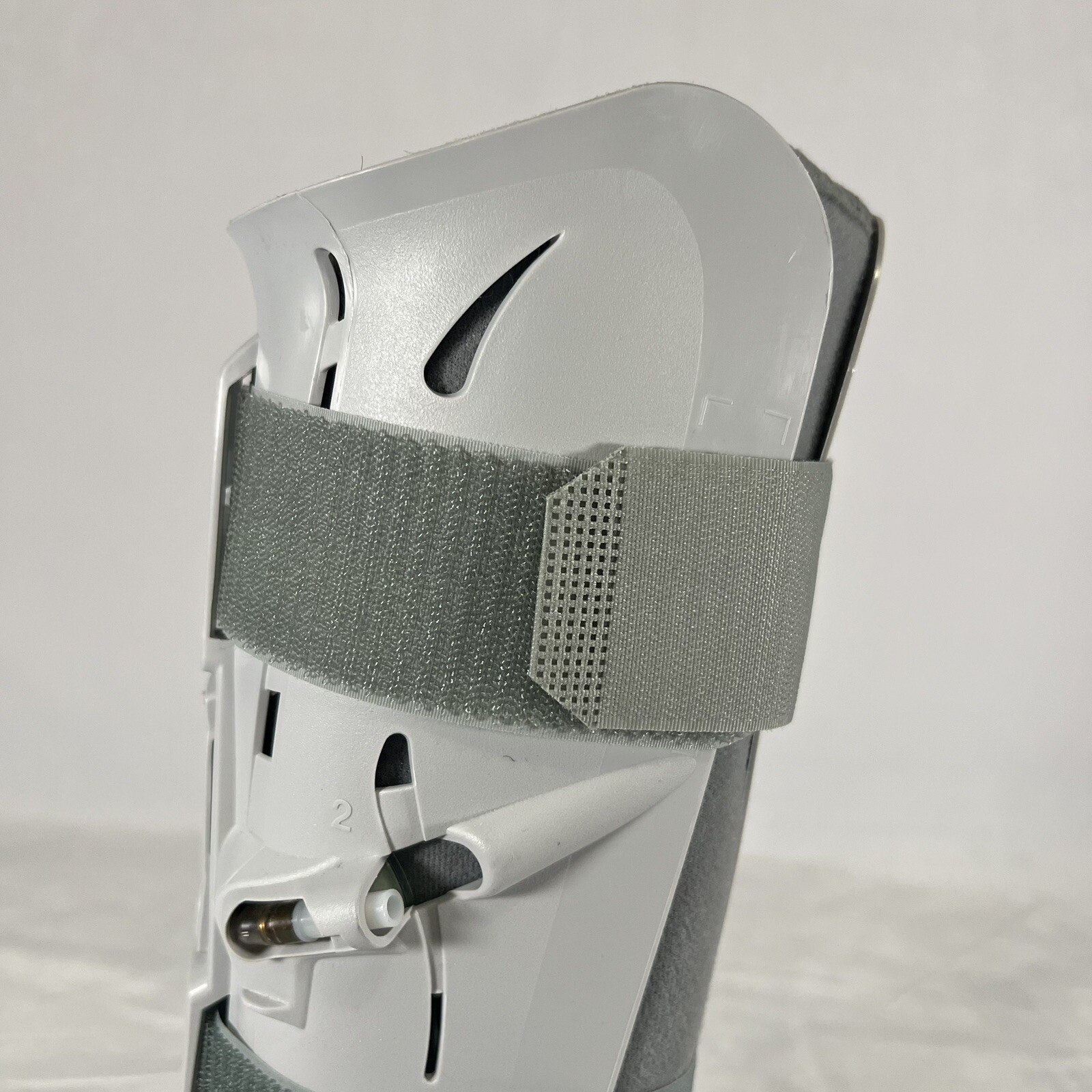 Aircast FP Walker Walking Brace/Walking Boot Foam Pneumatic Size Small 01F-S