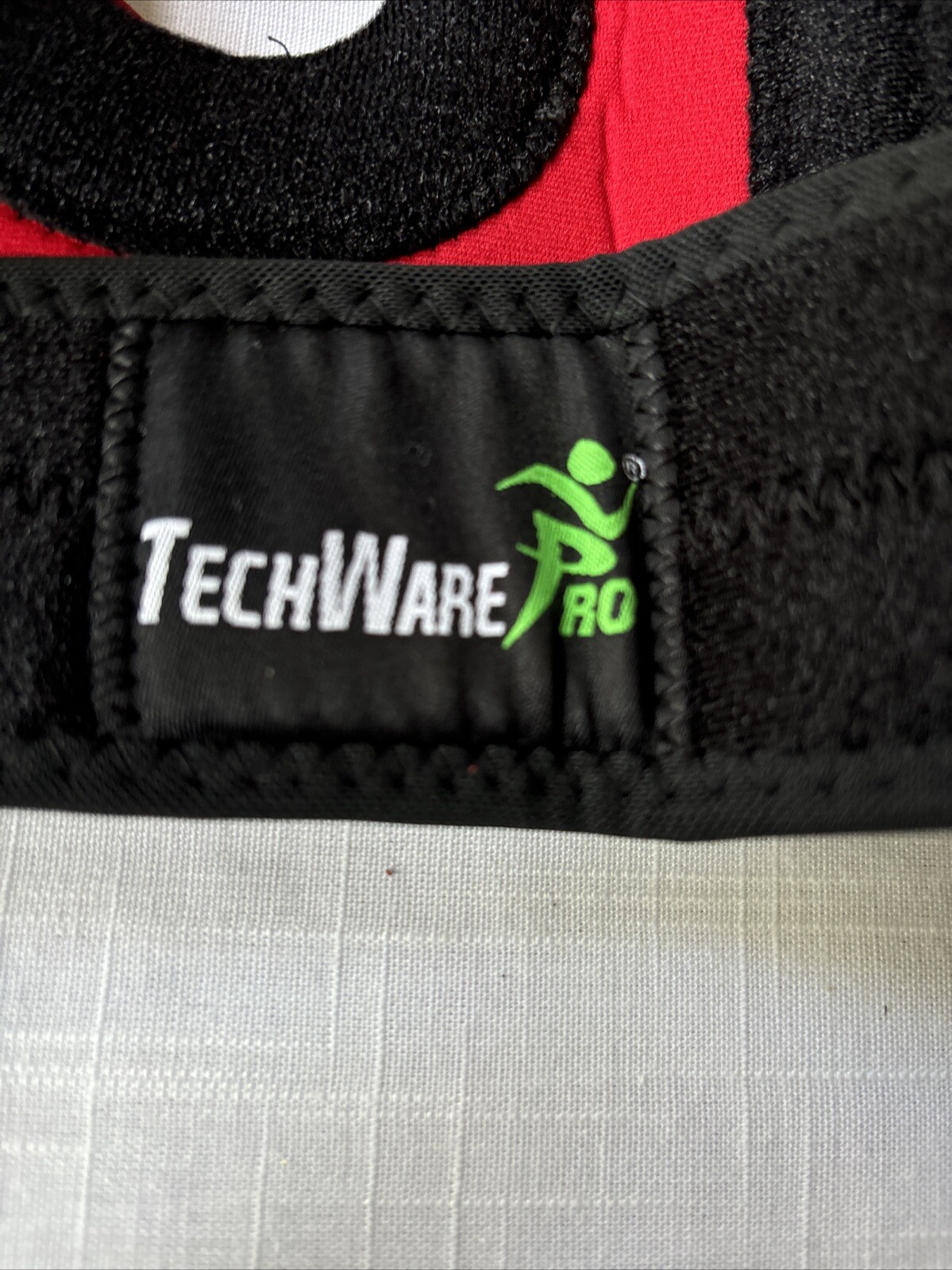 TechWare Pro Adjustable Knee Support X-Large Right Left Unisex Black Brace