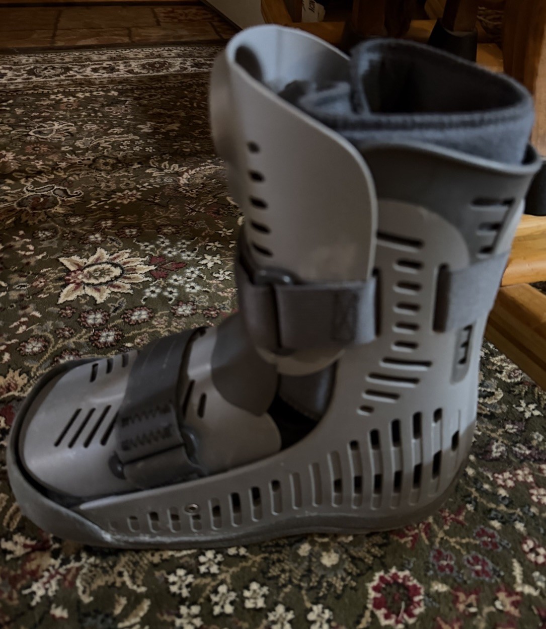Ossur Rebound Air Walker Boot Low Top Medium