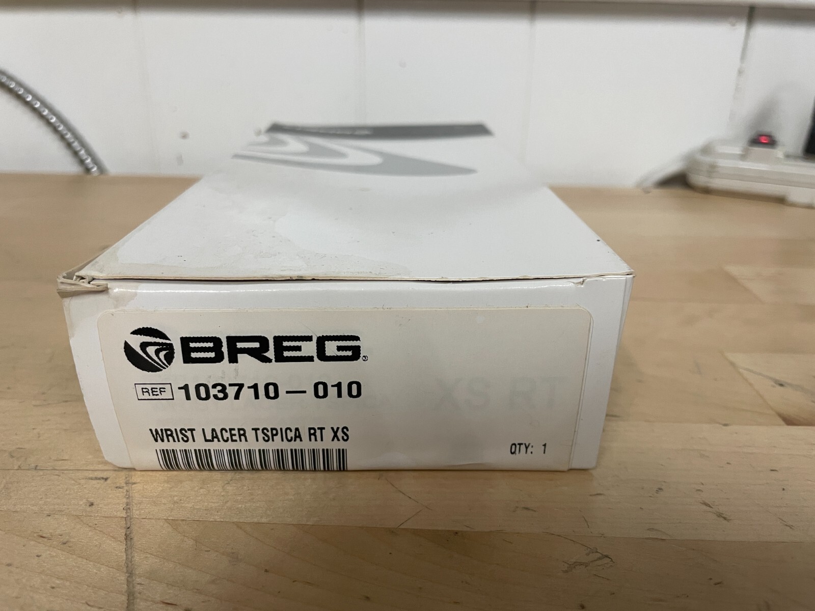 Breg Wrist Lacer XS Right WRIST BRACE 103710-010 *