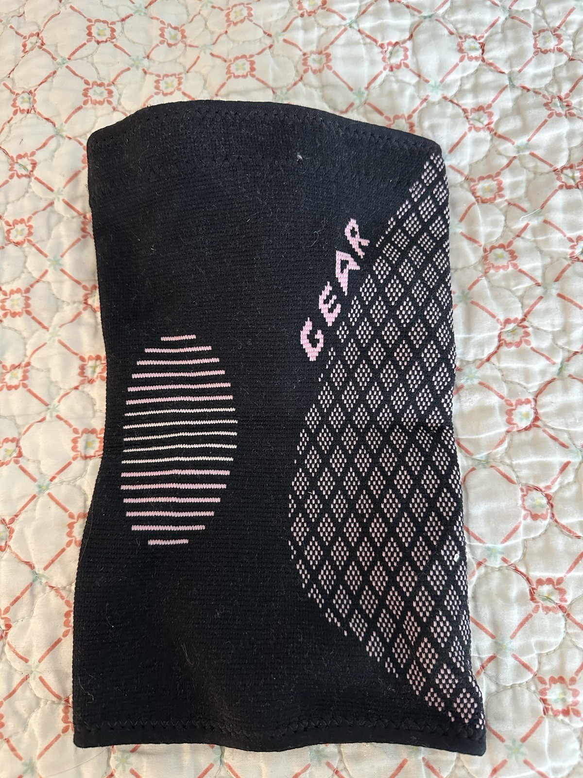 Physix Gear compression knee sleeve Black w/ Pastel Pink Size XL