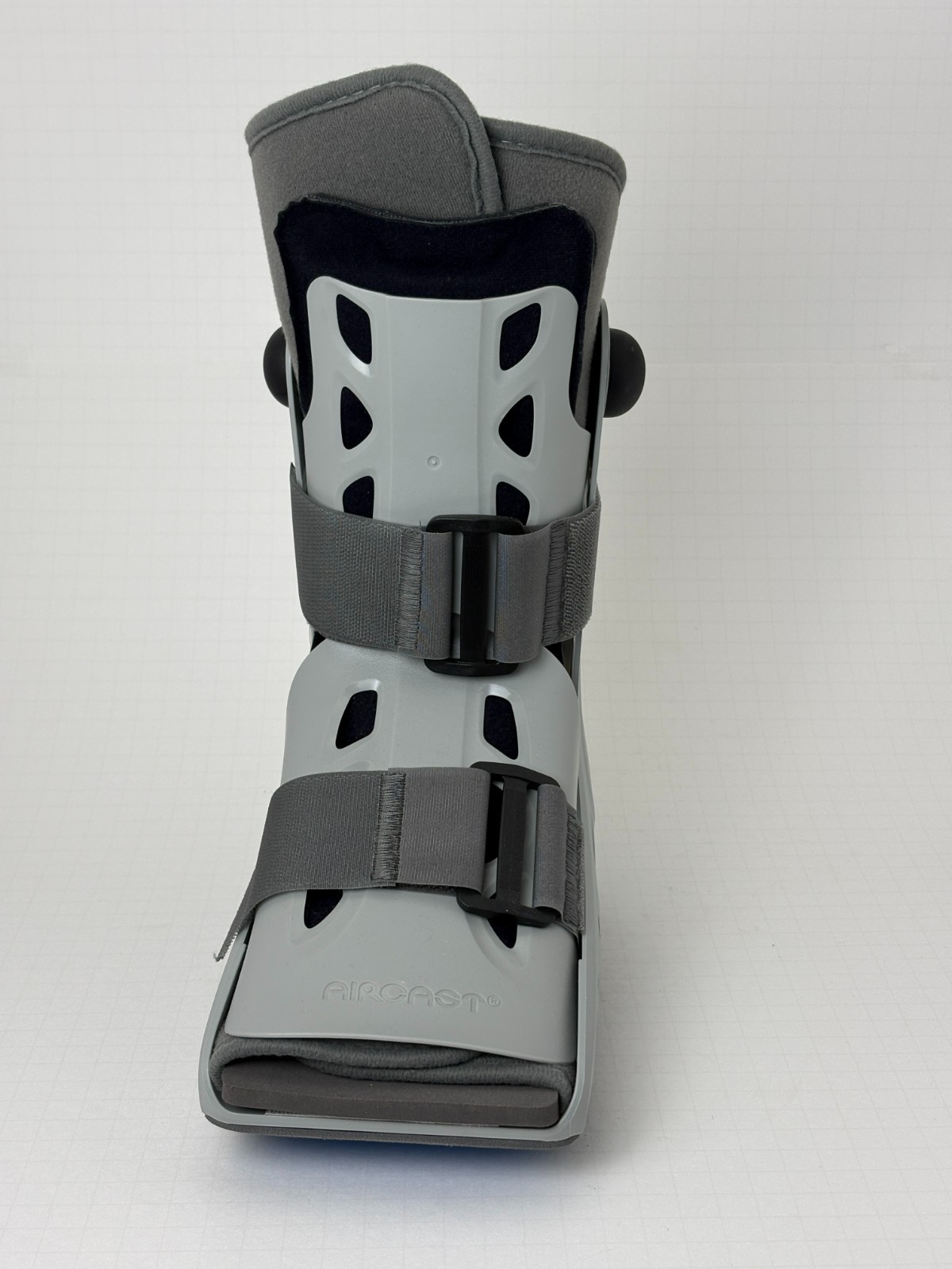 Aircast AirSelect Short Walker Brace / Walking Boot – Gray, Size: M