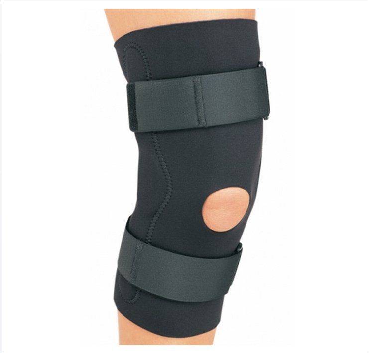 Procare Hinged Knee Brace, Medium (EA/1)
