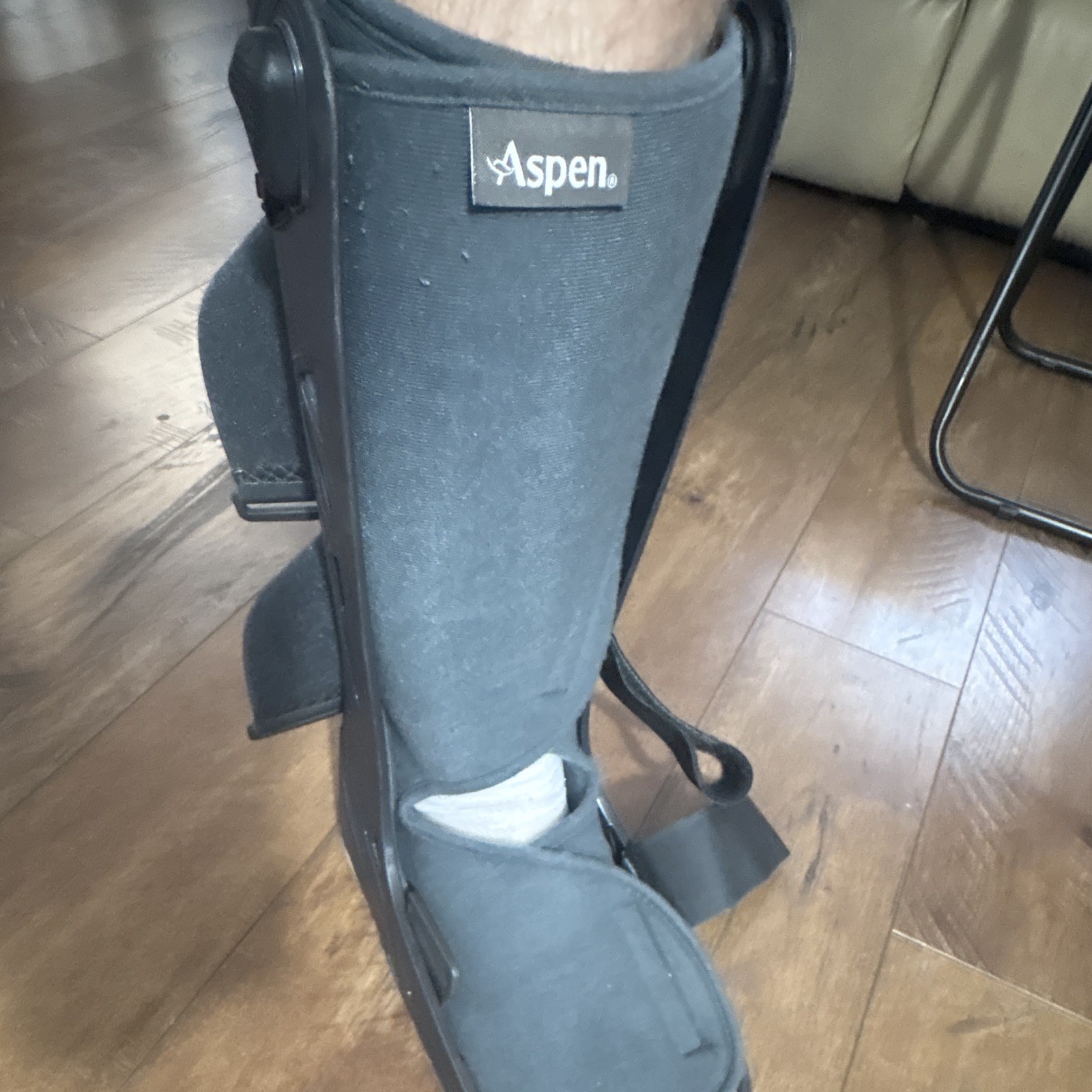 Aspen Orthopedic Walking Boot Immobilizer Stabilizer Adjustable Ankle Foot Leg