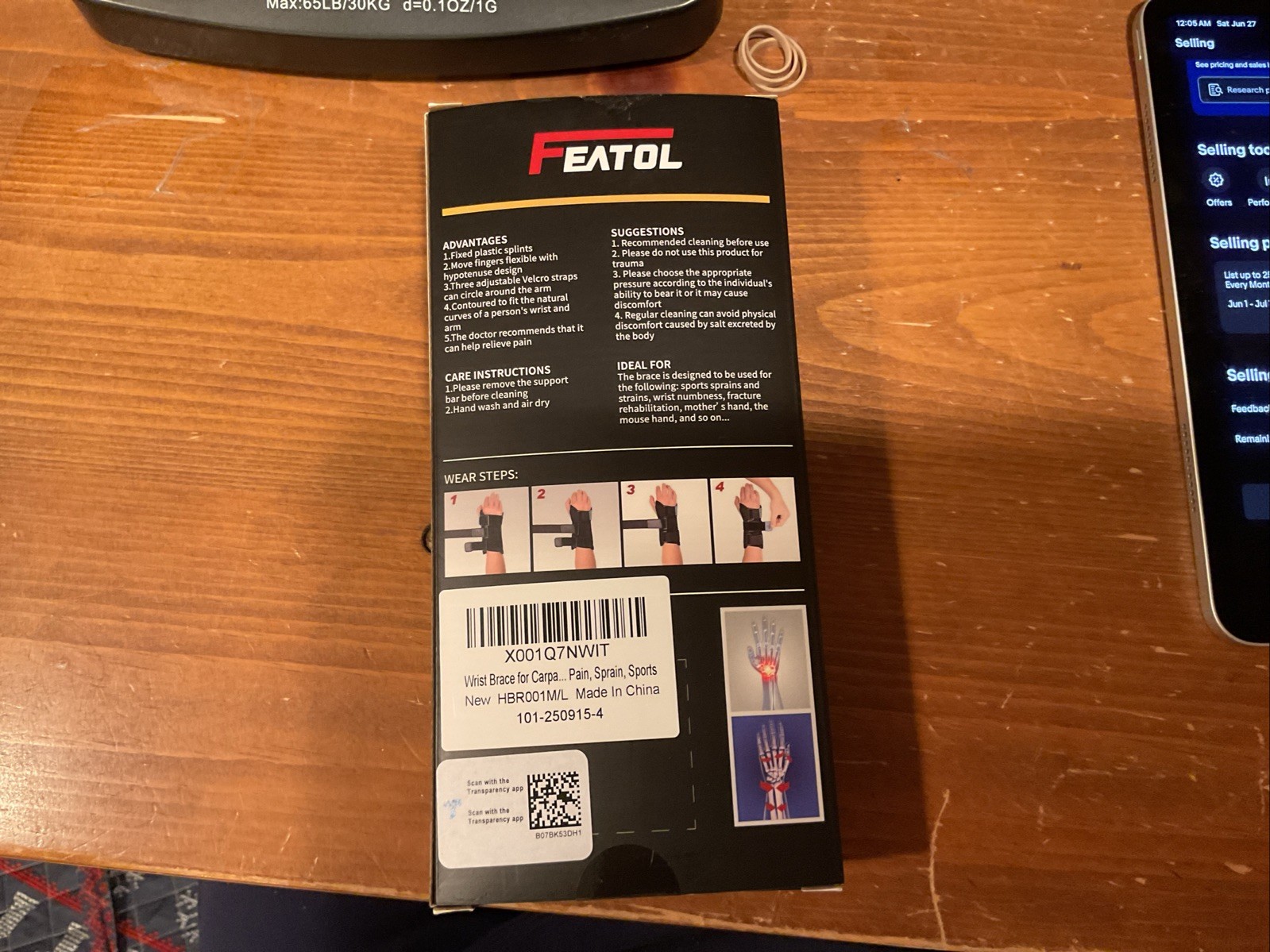 Featol Wrist Brace Brand Right Hand M/L Velvet Foam Towel . Never Used In BoxNEW