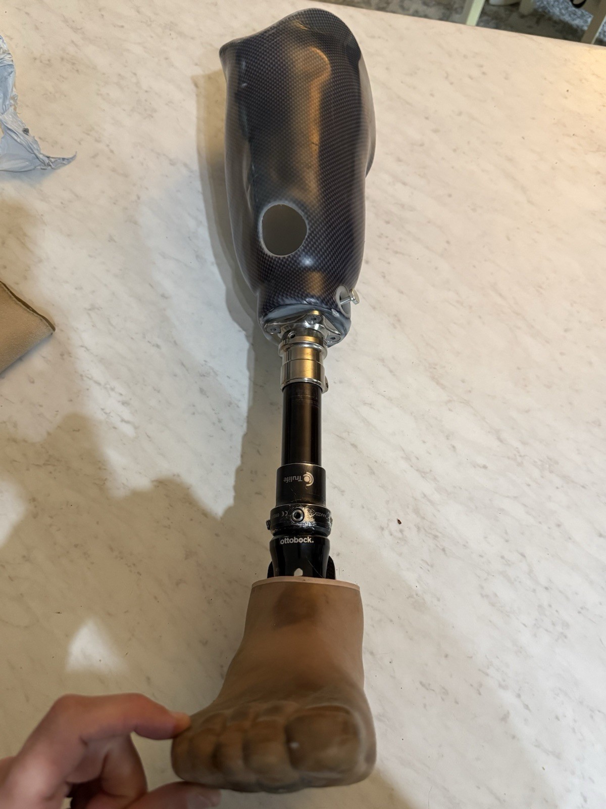 Below Knee Prosthetic Leg Assembly Carbon Fiber Socket Pylon Foot