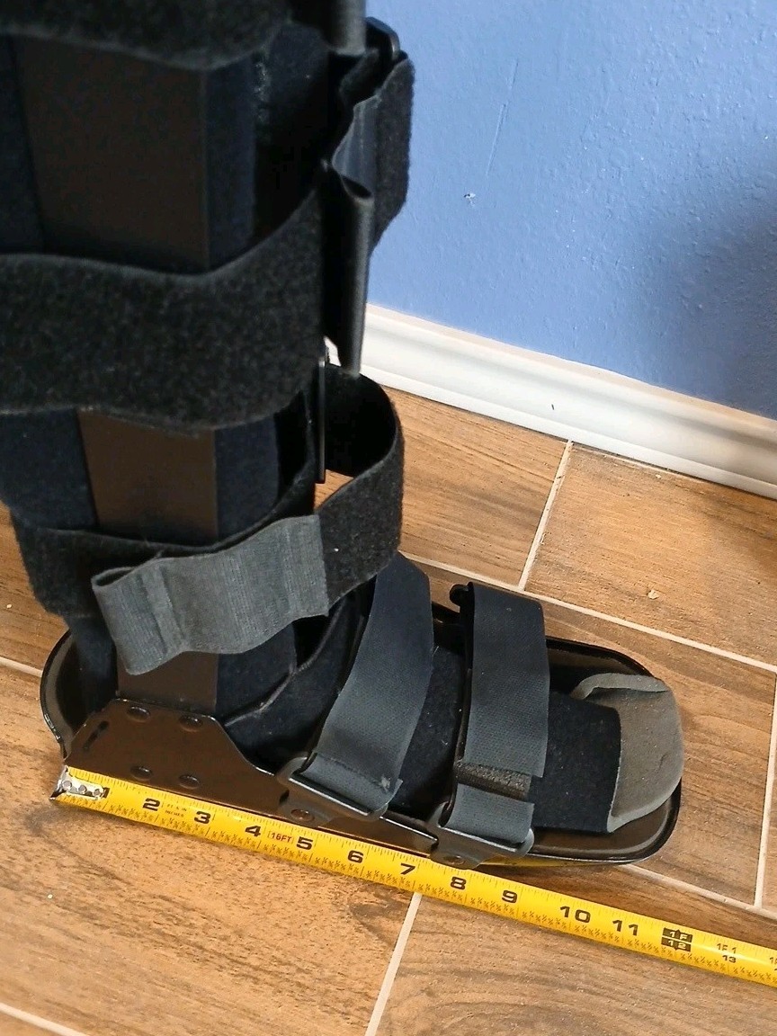 BREG (Medical Walking Boot) “High Top Foot or Ankle Surgery Brace” Size L