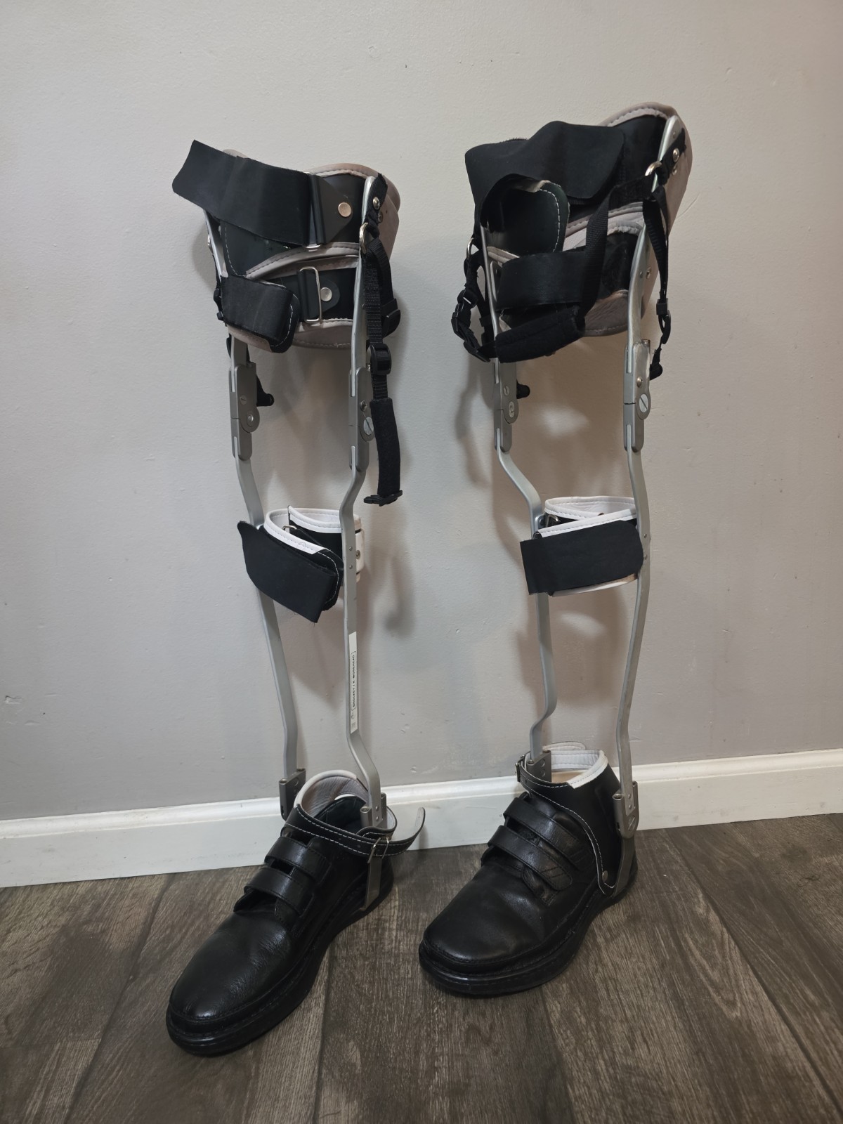 Knee Ankle Foot Orthosis Brace Right/Left Leg, Thermoplastic/Metal