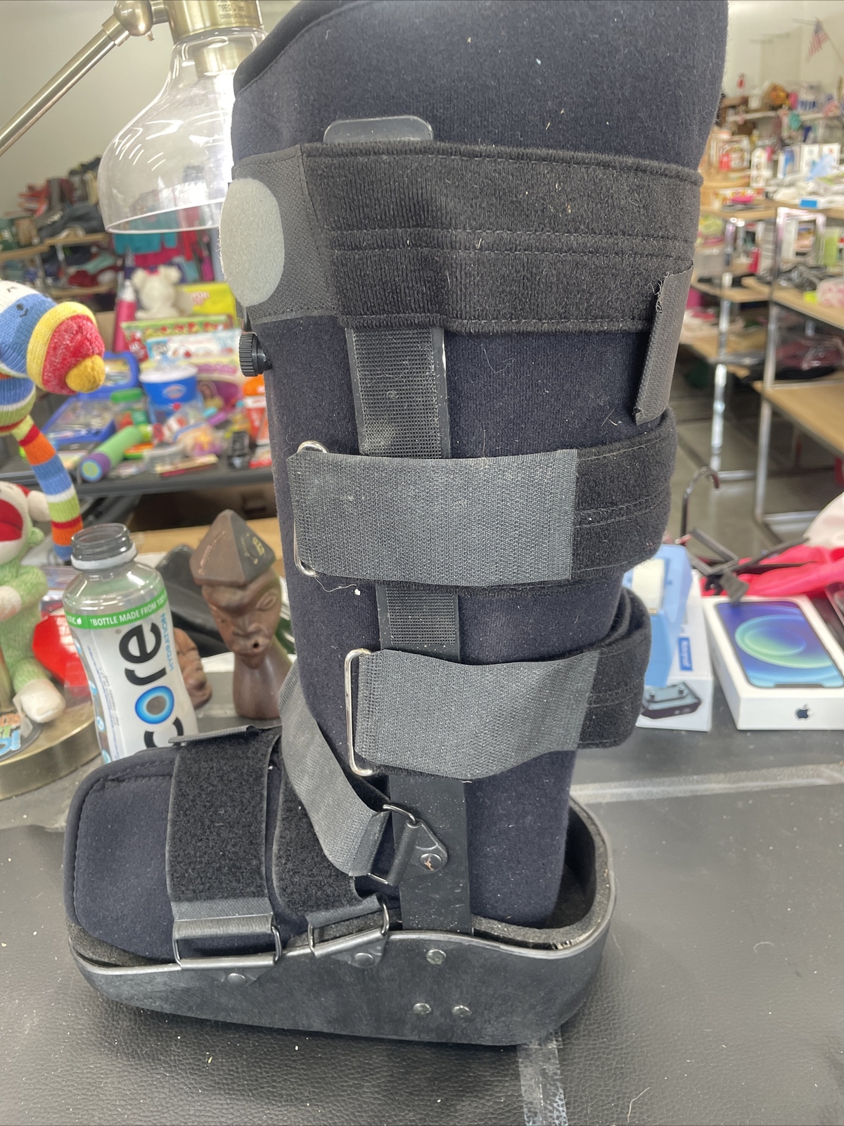 DJO MAXTRAX Air Walker – Size Medium – Air Ankle/Foot Walking Boot w/ Leg Brace