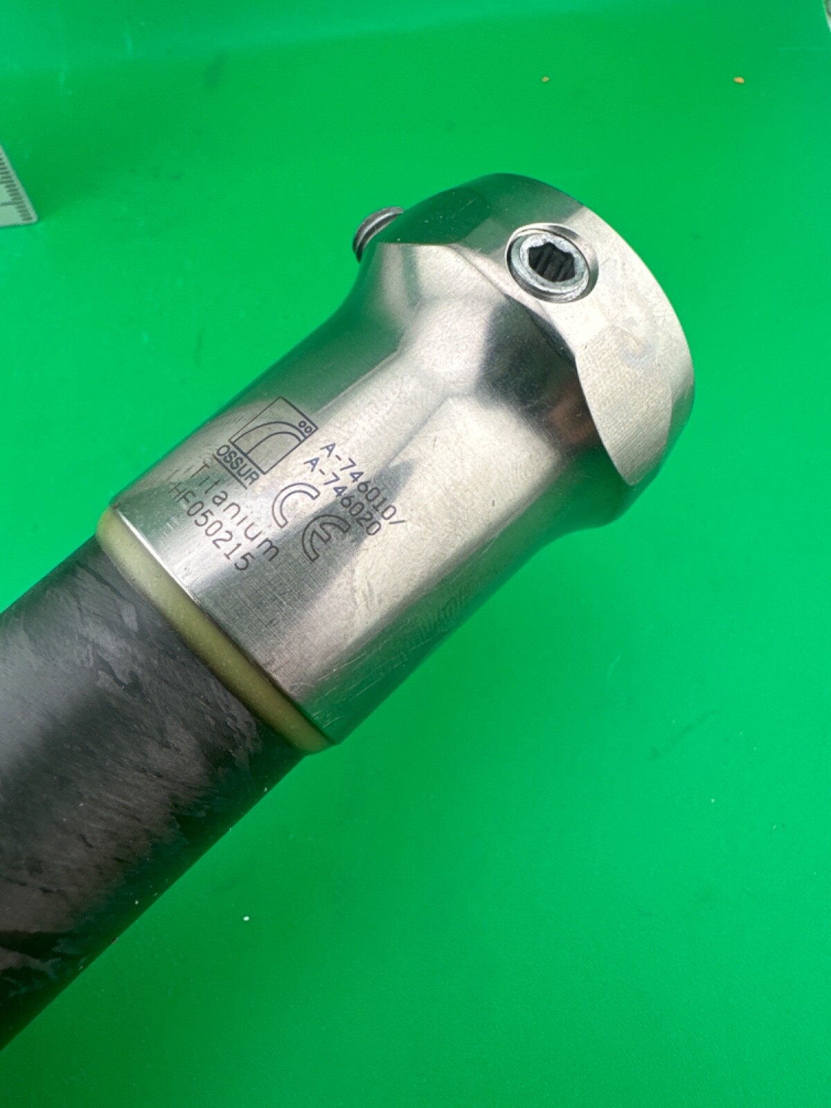 prosthetic pylon w/ glue female, 30mm parts. Ossur Carbon pylon