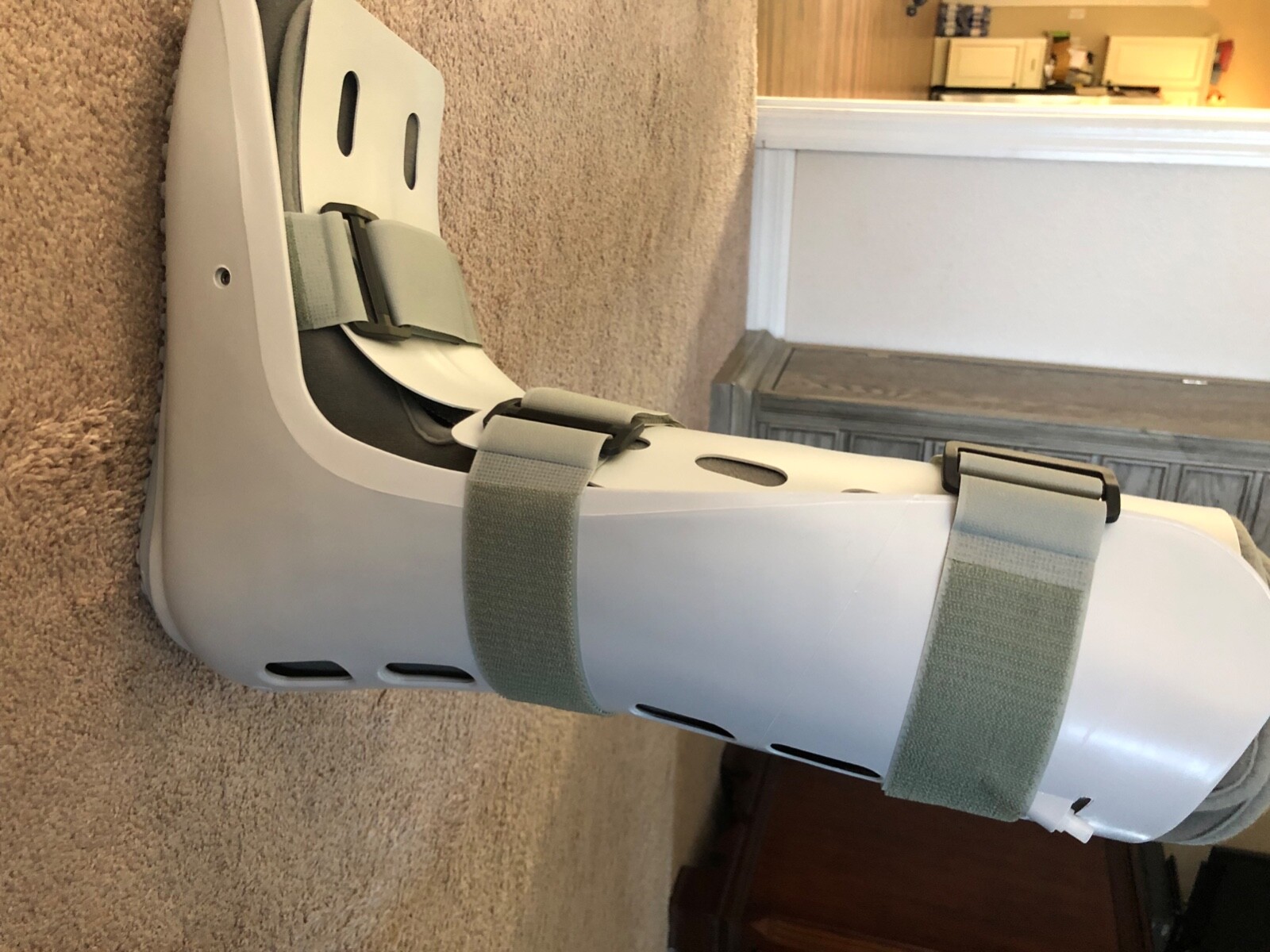 Aircast FoamWalker FP (Foam Pneumatic) Walker Brace/Walking Boot X-Large 