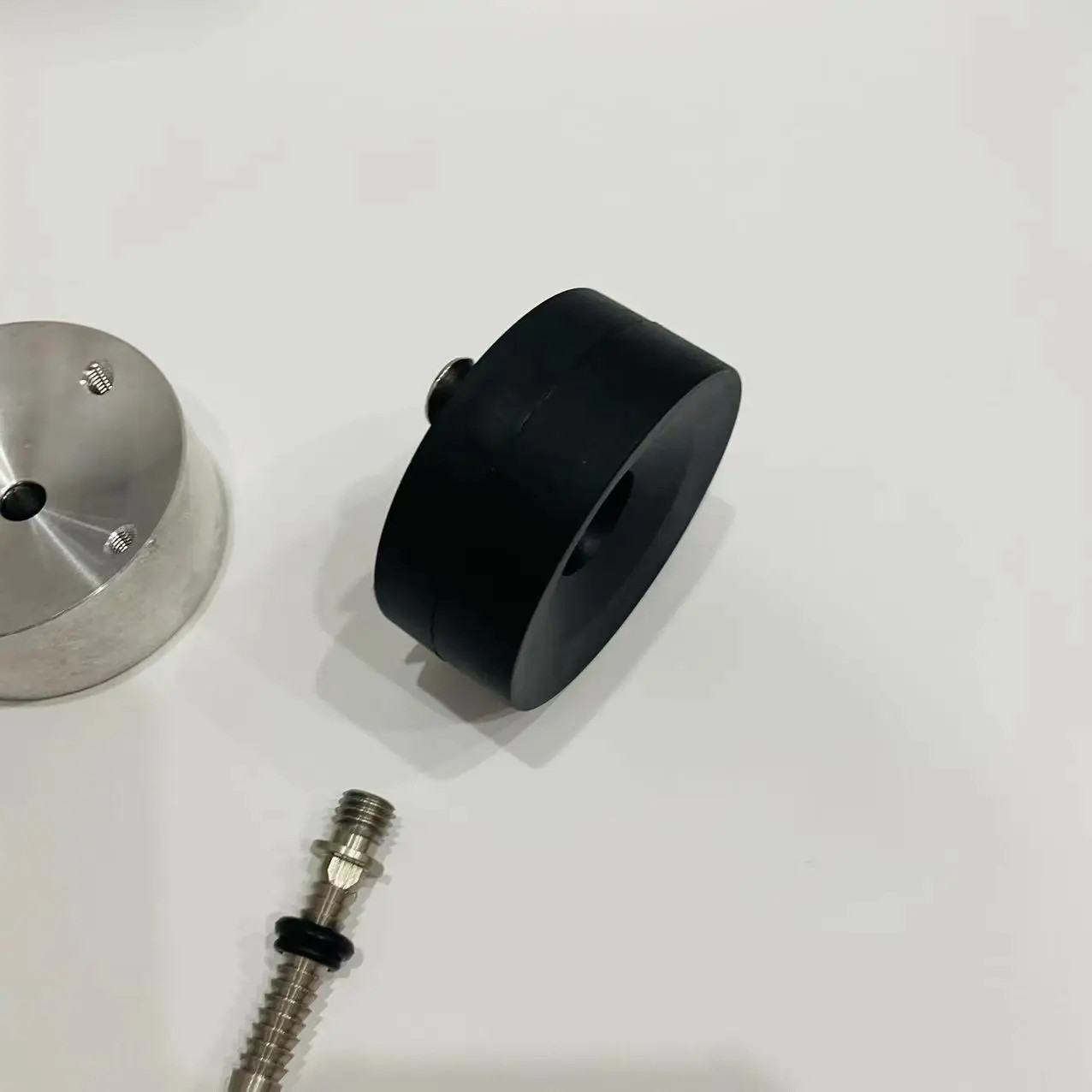 Convenient Plastic Prosthetic Shuttle Lock with Steel Core for Liner Connection