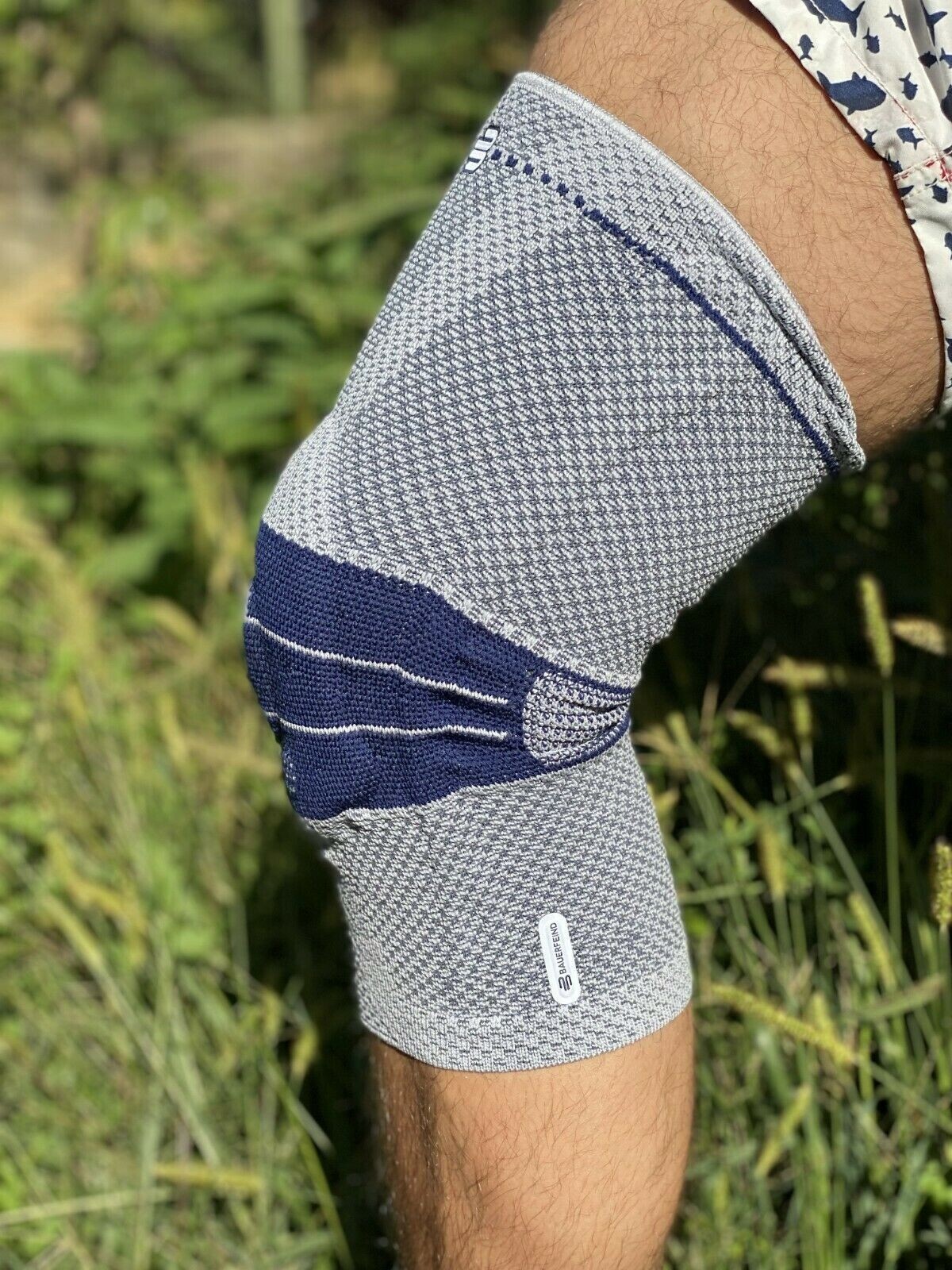 Bauerfeind GenuTrain Size 3 Hinge Knee Joint Brace Patella Support Sleeve ACL