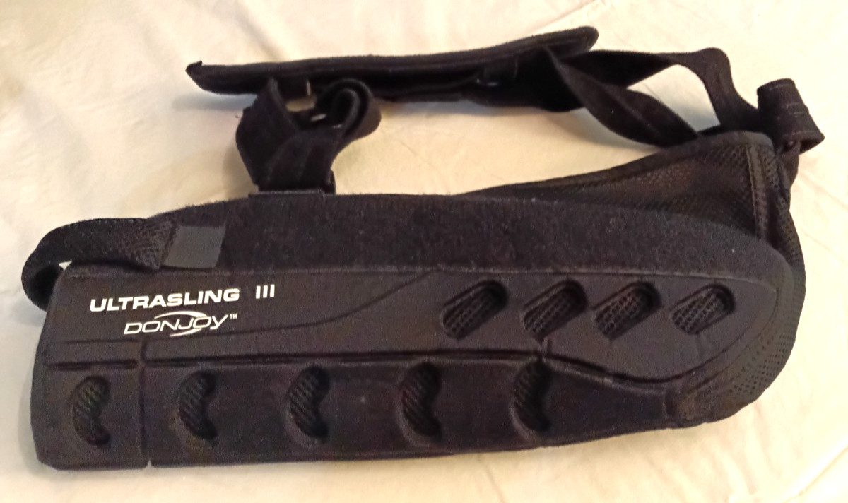 DonJoy UltraSling III Black Medium Left or Right W/ Pillow Orthopedic Immobilize