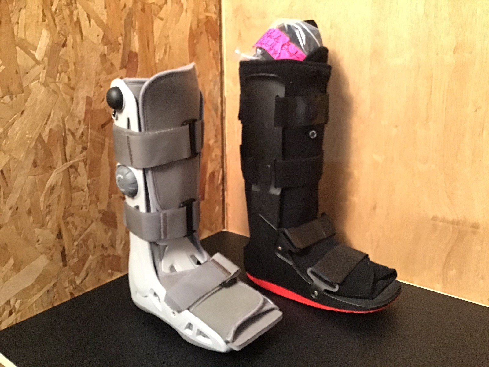 2 Foot Braces ManaMed Aircast Walker Boot Air Pneumatic Pump Black Large Medium