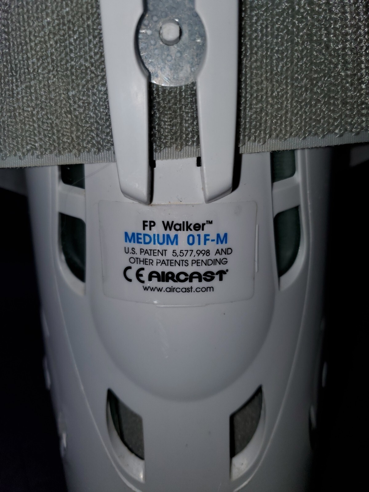 AIRCAST FP Walker ~ Walking Boot Foam Pneumatic Size Medium 01F-M ~ Adjustable