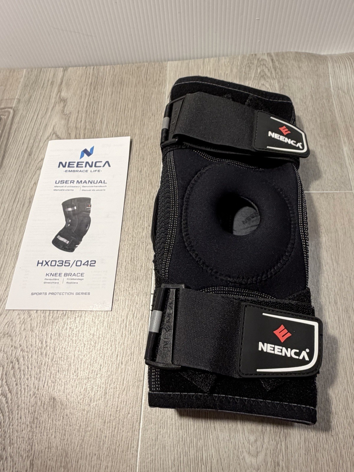 Knee Brace for Knee Pain, Hinged Knee Support X-Strap Fixing System Large