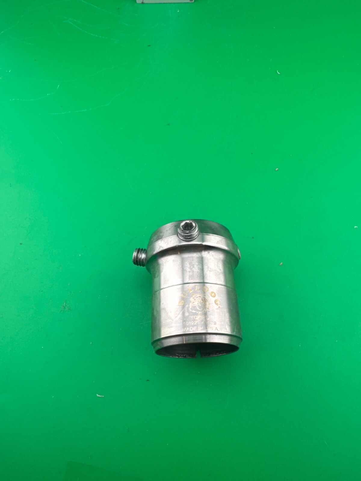 Prosthetic tube clamp tubeclamp. Fits 30mm diameter pylon. Titanium. Bulldog