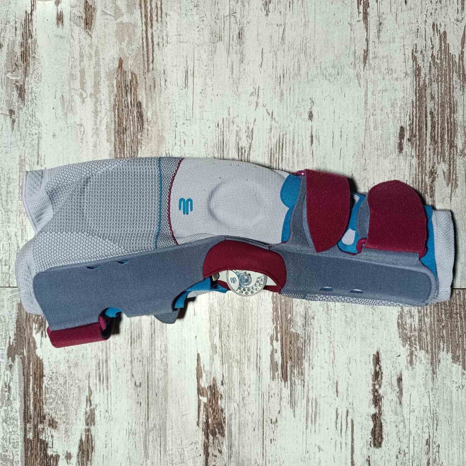 Gr. 1 Left Bauerfeind SofTec® Genu Advanced Knee Joint Brace Patella Support