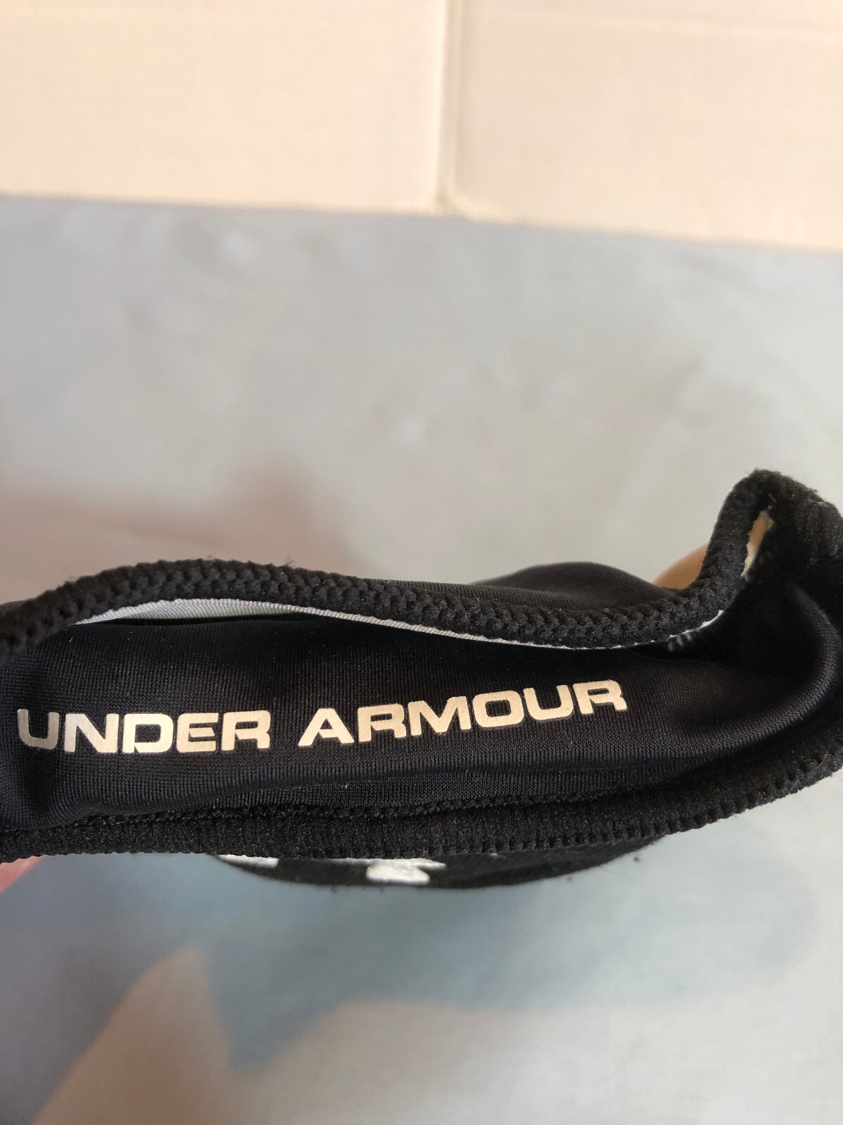 Under Armour SMALL MEDIUM Knee? Arm? Calf? Brace #F12