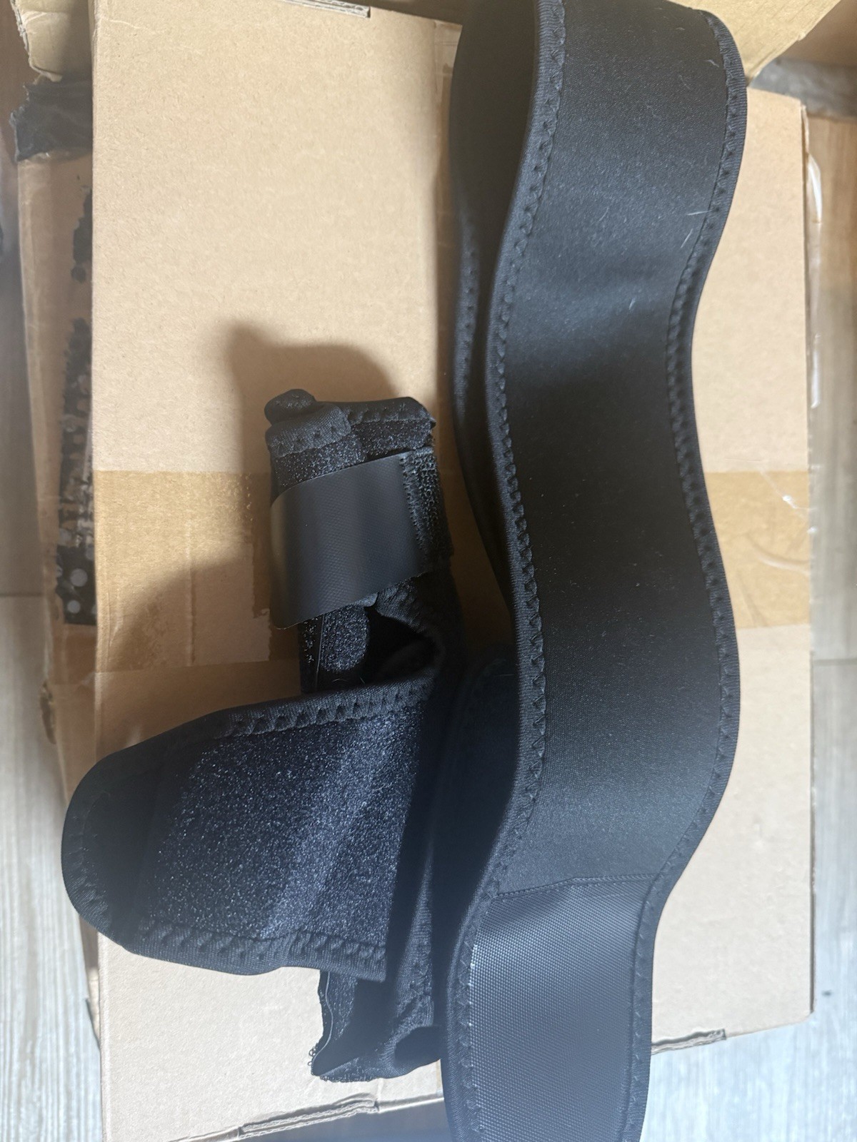 M Dog Knee Brace Torn ACL Luxating Patella & Arthritis Adjustable Hind Leg