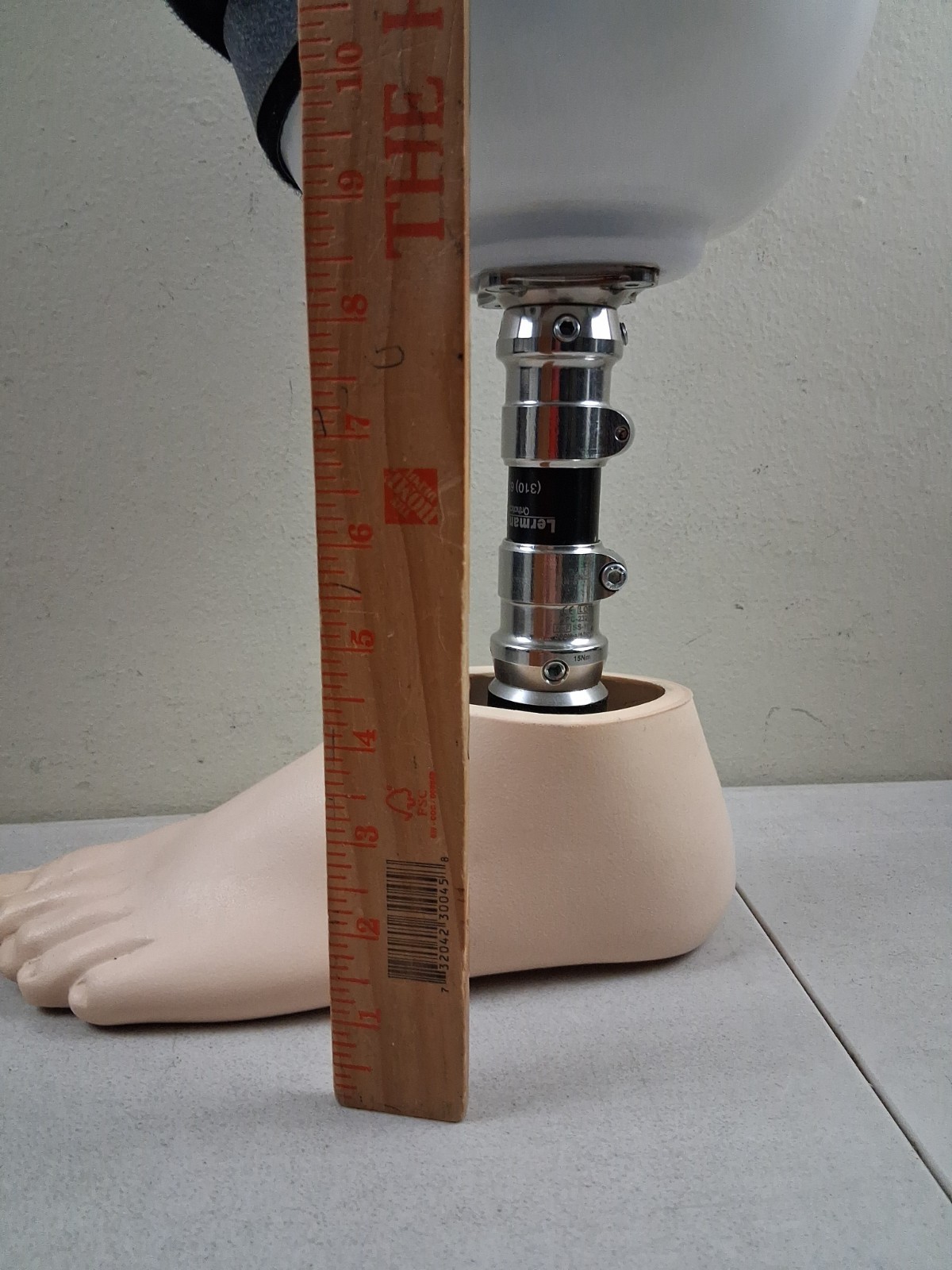 Transtibial Prosthetic Leg Assembly Left Flo Tech O & P APC Coupling Sz 10 Foot