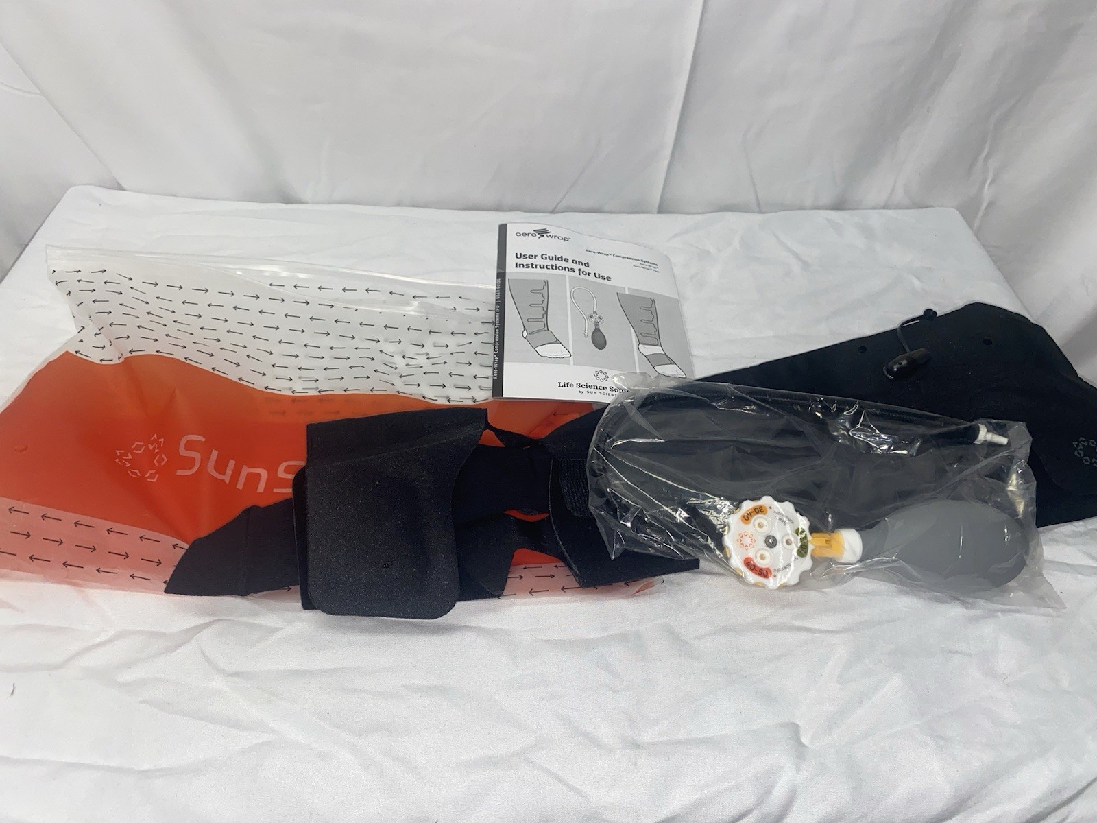 Sun Scientific Aero-Wrap Compression Sleeve Small Adjustable Black