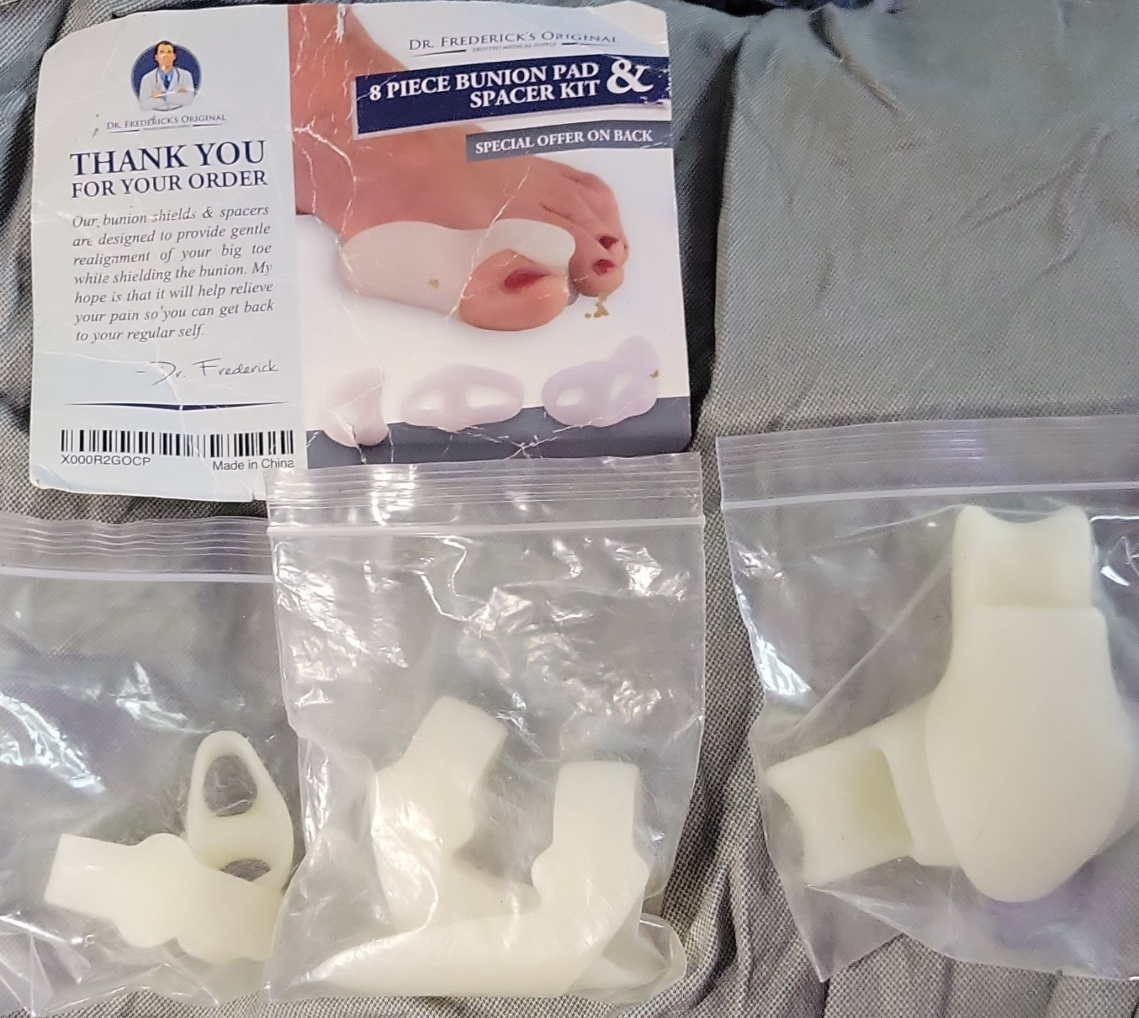 Dr. Frederick’s Original 8-Piece Bunion Pad & Toe Spacer Kit, White