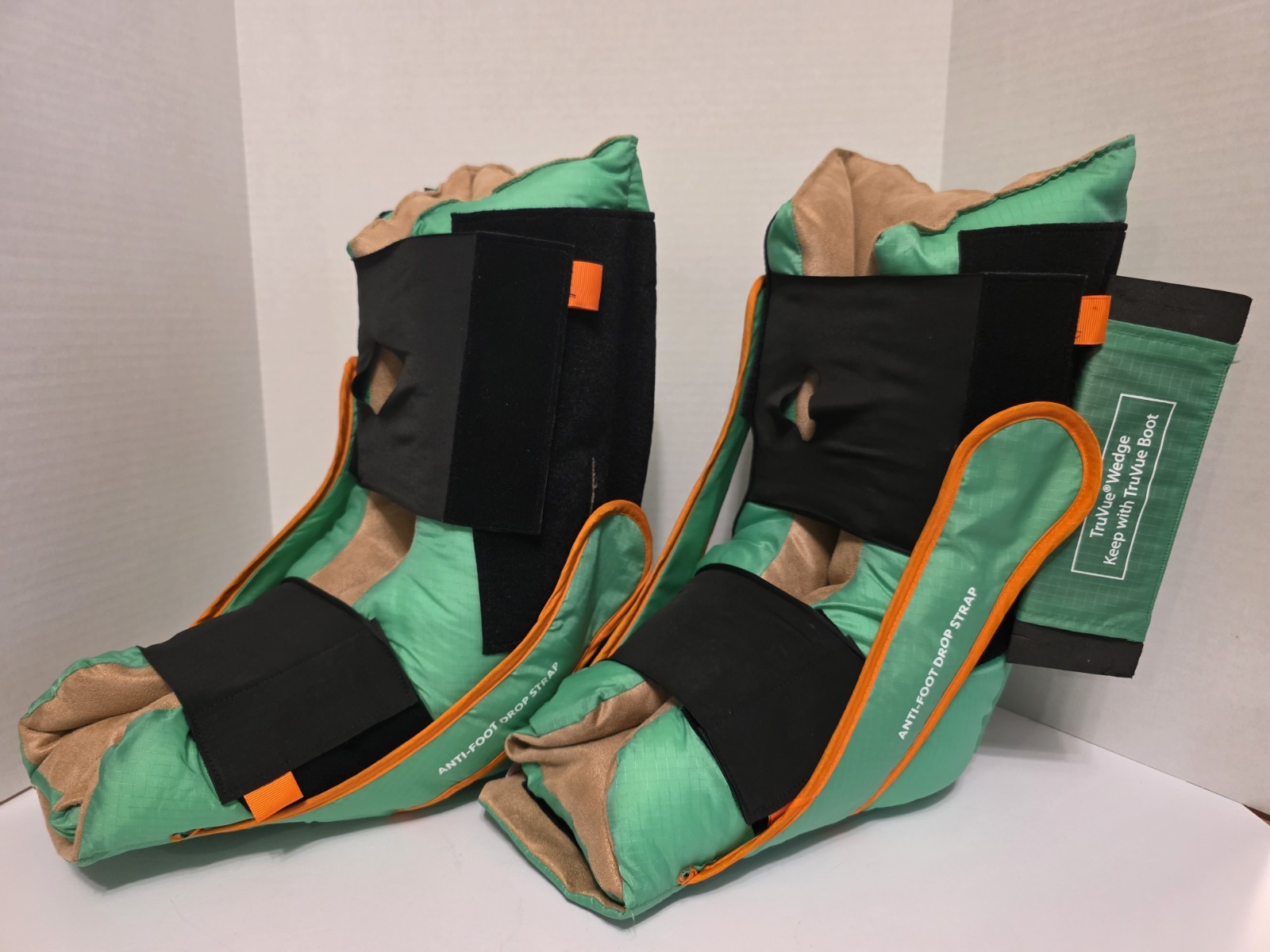 Lot of 2 EHOB TruVue Heel Protector Boot Standard Size Green With 2 Wedges