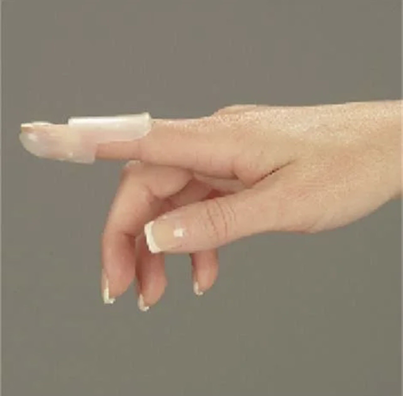 DeRoyal Open Tip Finger Splint Opaque Size 5 1/2 Left Or Right Hand
