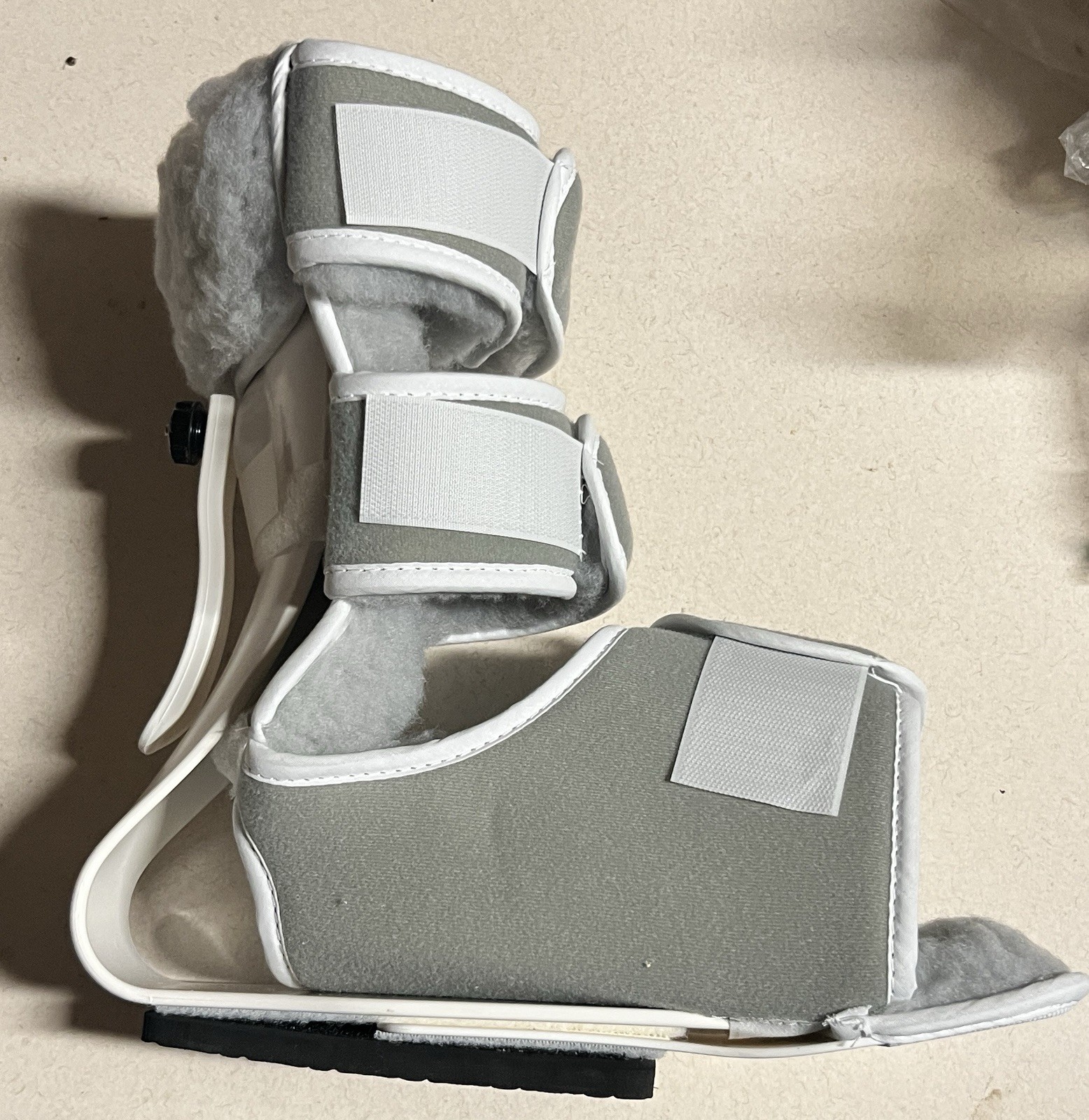 djOrthopedics “Procare” Gray Podous Boot – Size XL- L