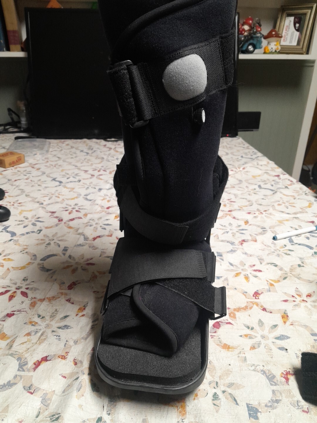 Donjoy Maxtrax Air Ankle Walker Brace Walking Boot 13-6400-2-06000 Medium