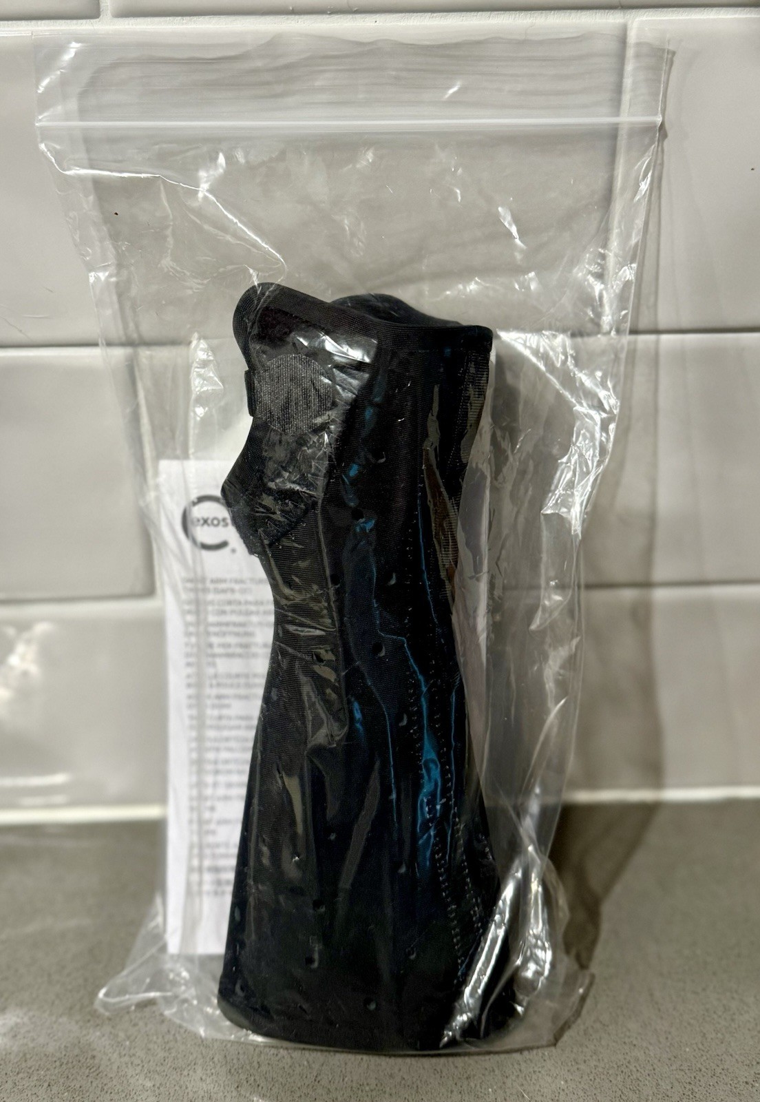 BRAND NEW: Exos Short Arm Fracture Brace, Open Thumb, LEFT, BLK, SIZE XS
