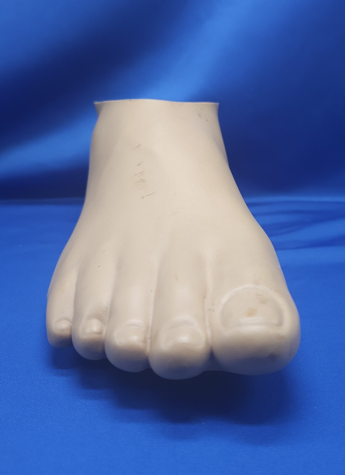 FREEDOM INNOVATIONS FI PROSTHETIC RIGHT FOOT SHELL / COVER SZ 30