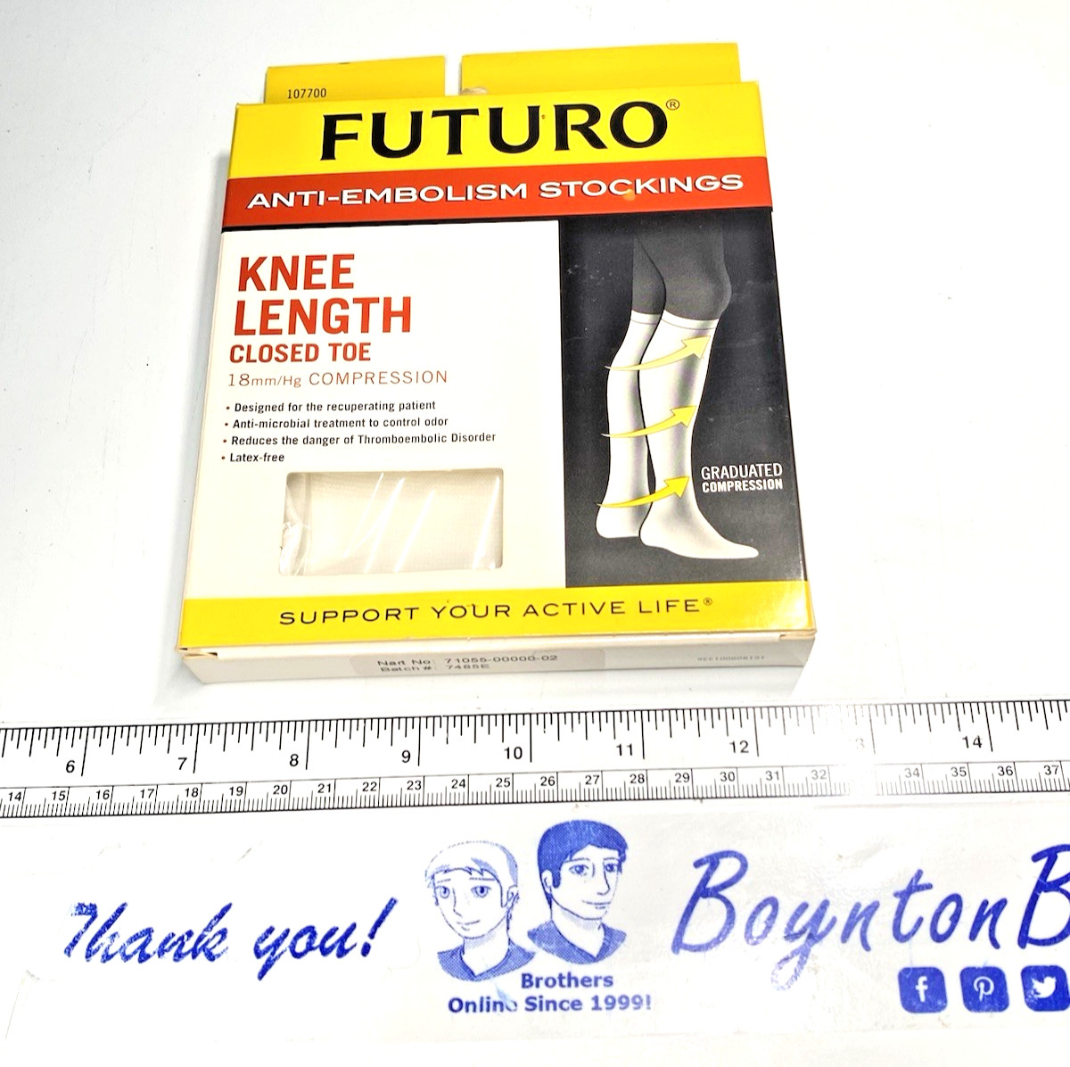 FUTURO ANTI-EMBOLISM Knee High STOCKINGS White Medium Regular Compression 3M NEW