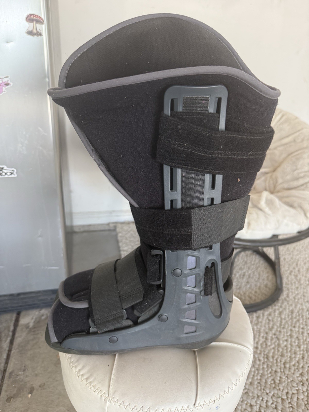 DonJoy Maxtrax II Adjustable Walking Boot, CE Plastic Black/Gray Size S