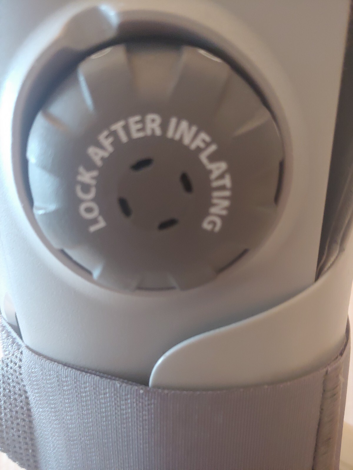 Aircast Brace Walking Boot Medium Softstrike Inflatable Foot Ankle Sport Injury