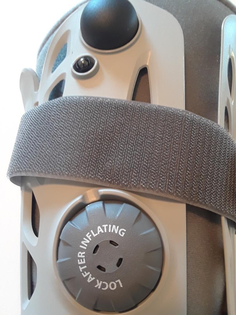 Aircast AirSelect Elite Walker Brace Walking Boot Unisex Universal Fit Medium