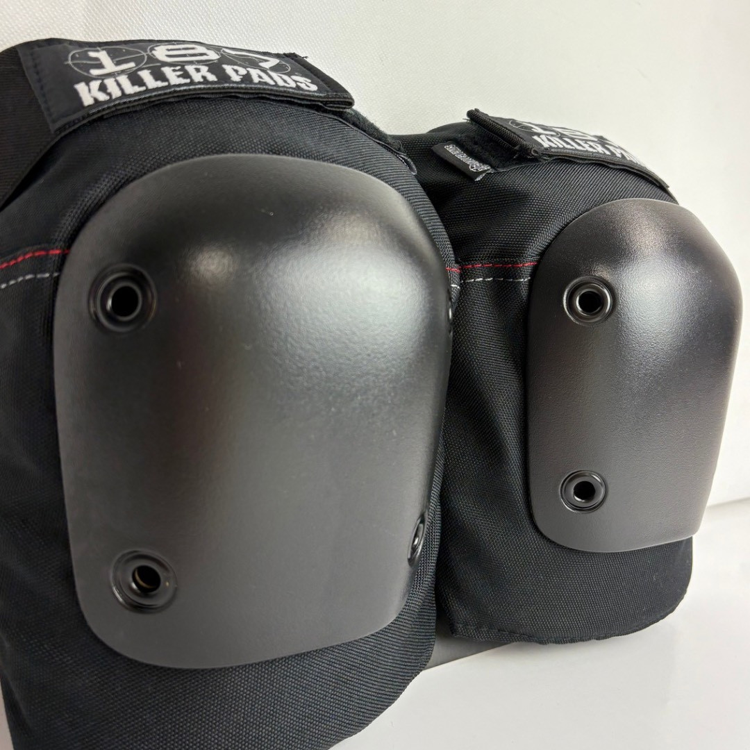 187 Fly Knee pads Black *Minor Surface Cracks* – NEW FREE SHIPPING AUS