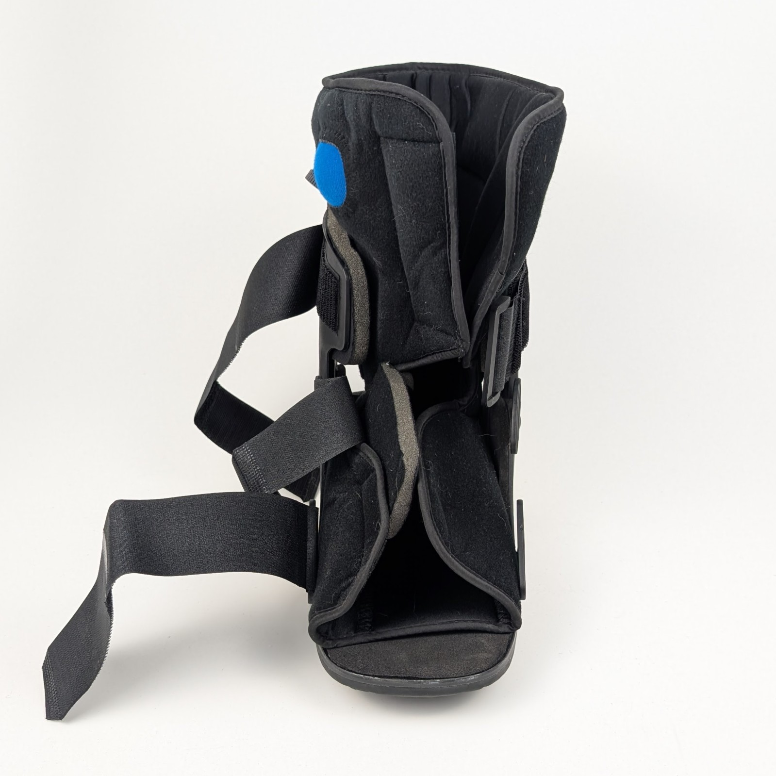 UNITED ORTHO Short Air Cam Walker Fracture Boot Black Fits Left or Right S/M